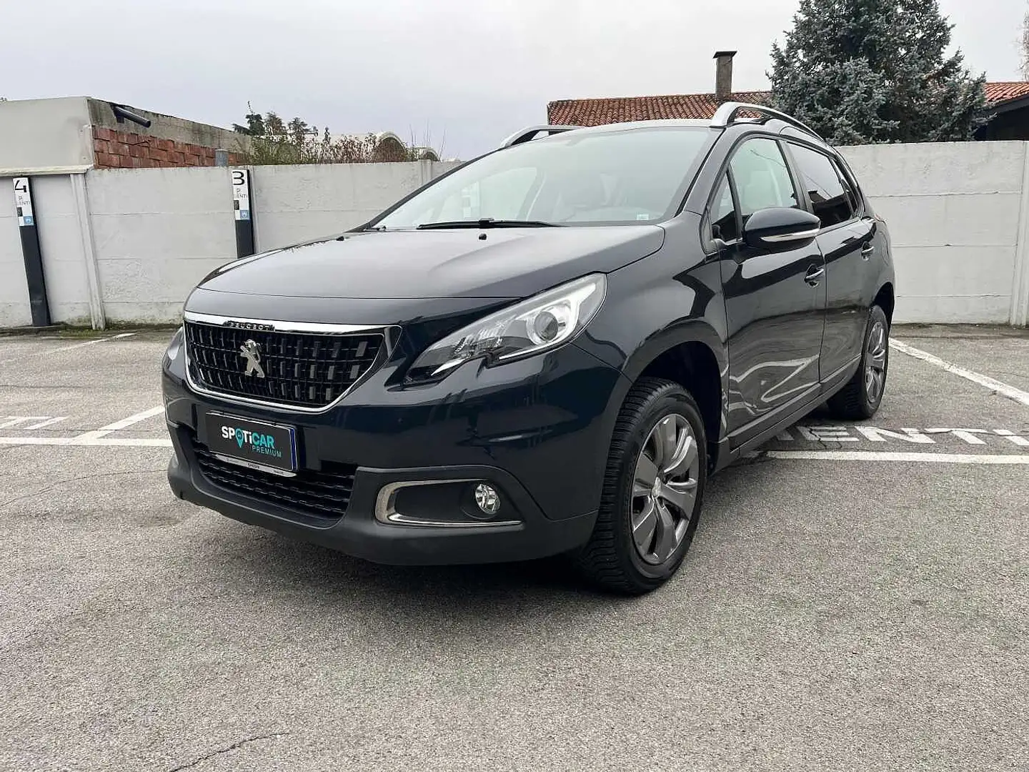 Peugeot 2008 1° serie PureTech 82 Active Gris - 1