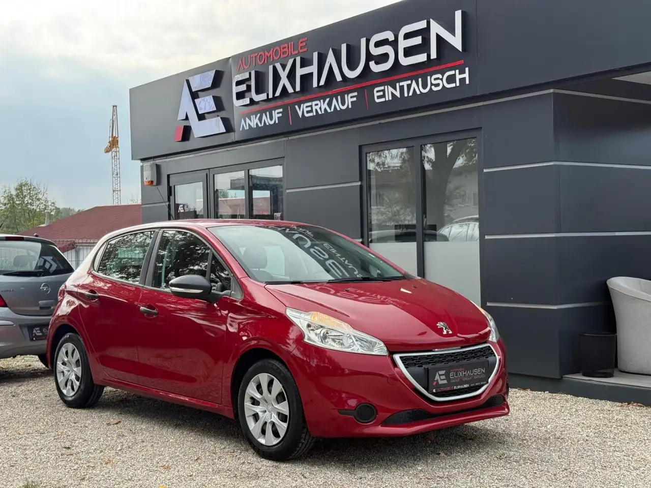 Peugeot 208