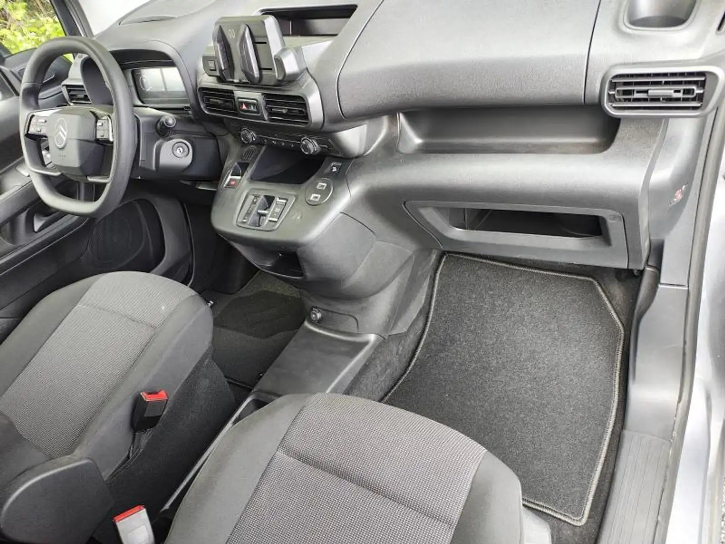 Citroen Berlingo EAT8 / 1.5 BlueHDi / New modèl Silber - 2