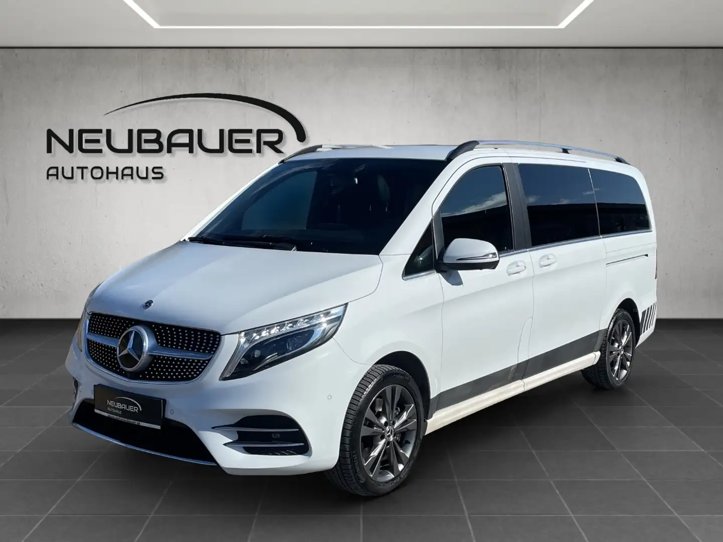 Mercedes-Benz V 250 d 4MATIC AVANTGARDE Lang AMG Pano Distr Blanc - 1