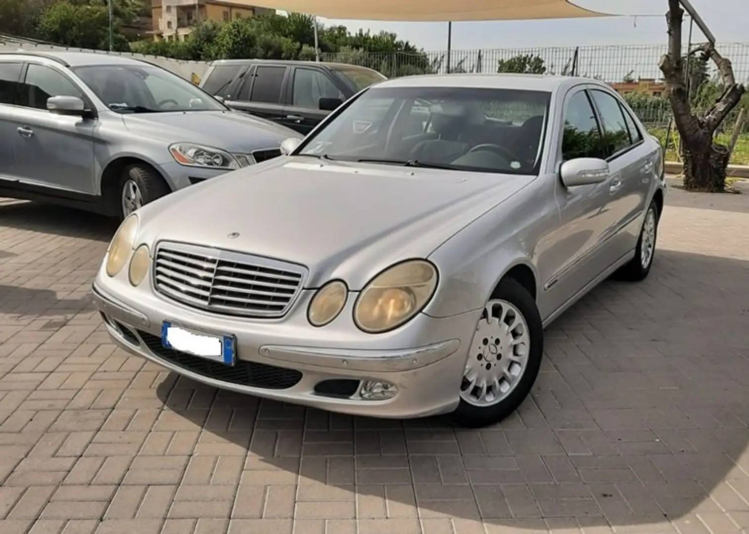 Mercedes-Benz E 270 td cdi Avantgarde Silber - 1