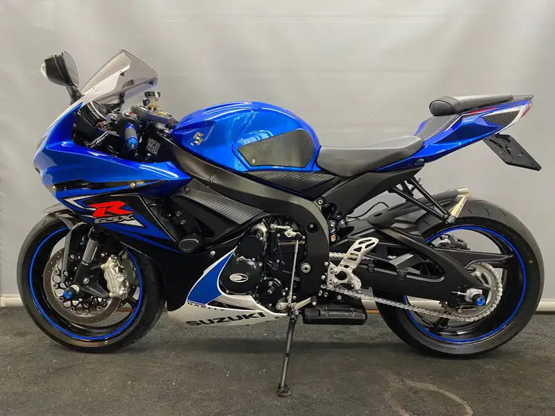 Suzuki GSX-R 600 - foto 2