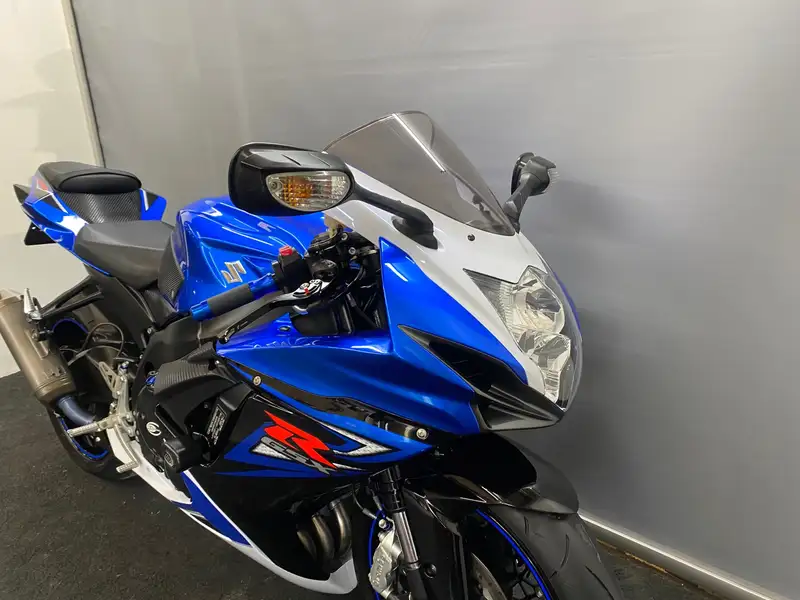 Suzuki GSX-R 600 - foto 4
