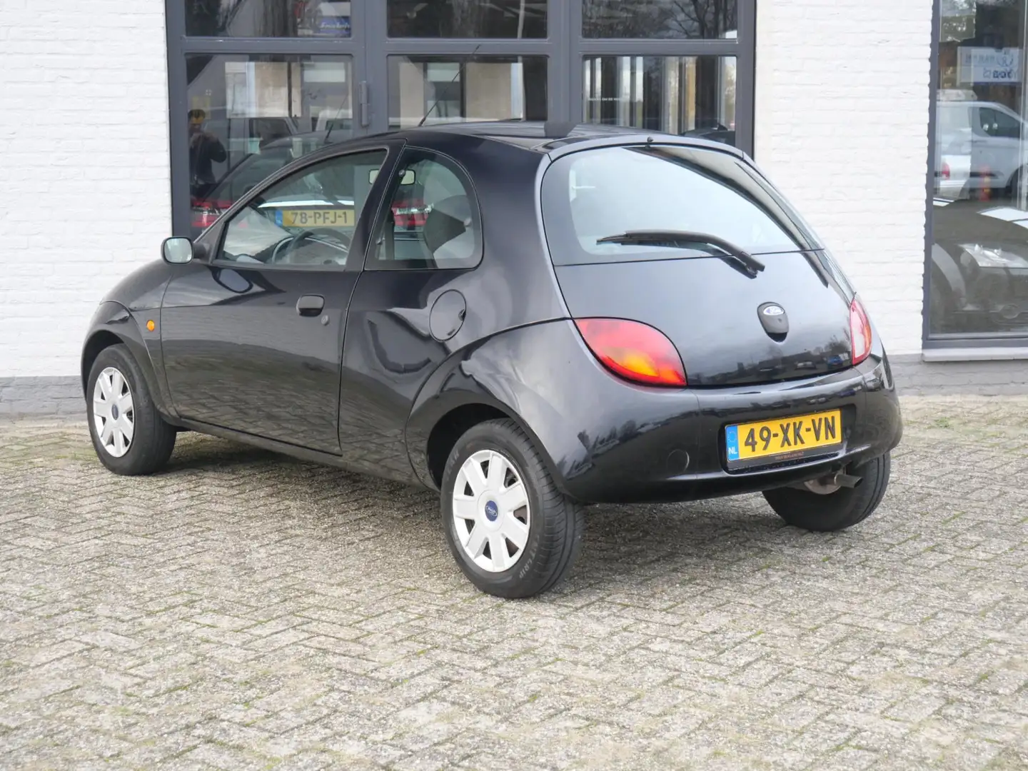 Ford Ka/Ka+ 1.3 Futura 126.000km !!! Airco Elektr.pakket Stuur Fekete - 2
