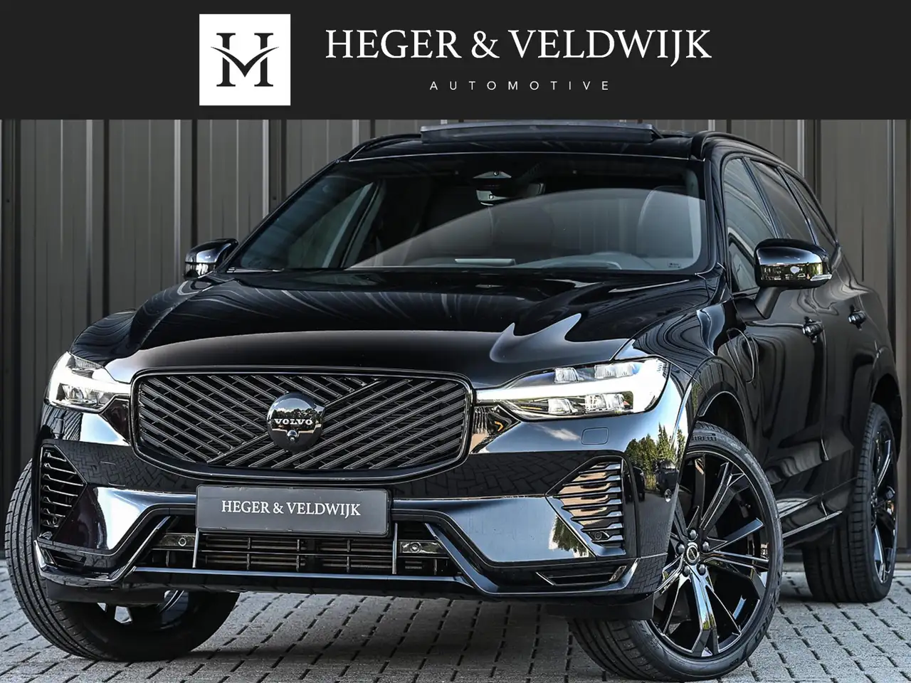 Volvo XC60 2.0 T8 Plug-in hybrid AWD Plus Black Edition Pan