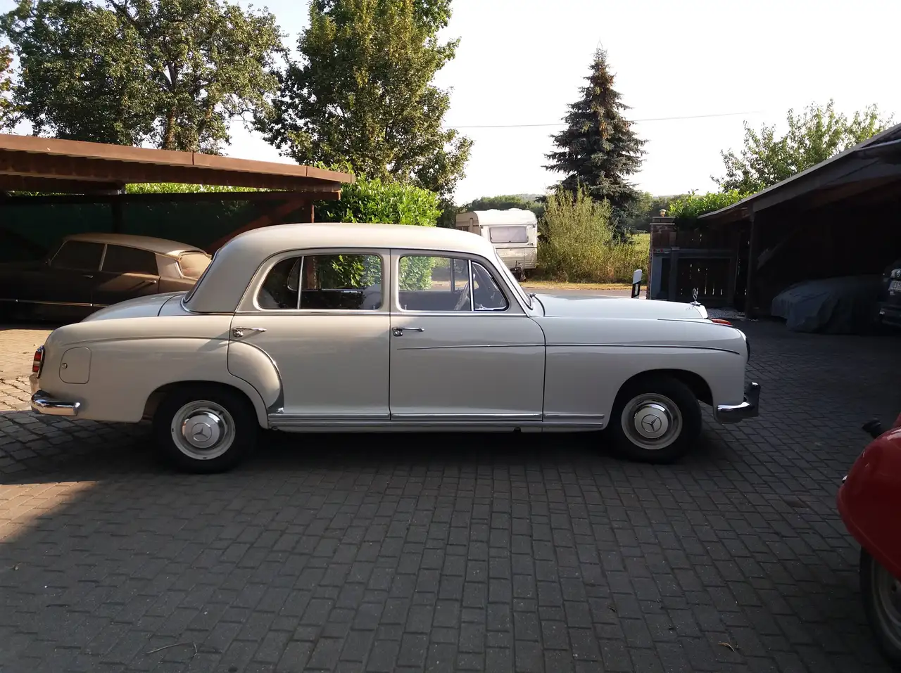 Mercedes-Benz 220 Ponton 220a, foto 2