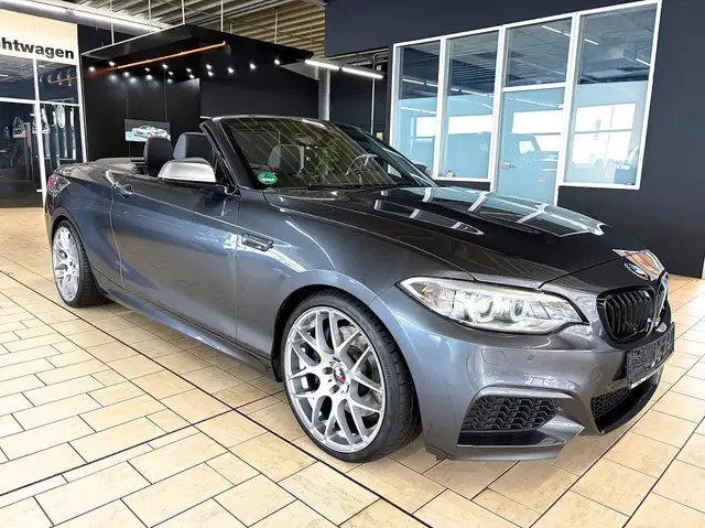 BMW 235 M235i *M AERODYN+AUTOM+NAVI+LEDER+XEN+19'ALU*