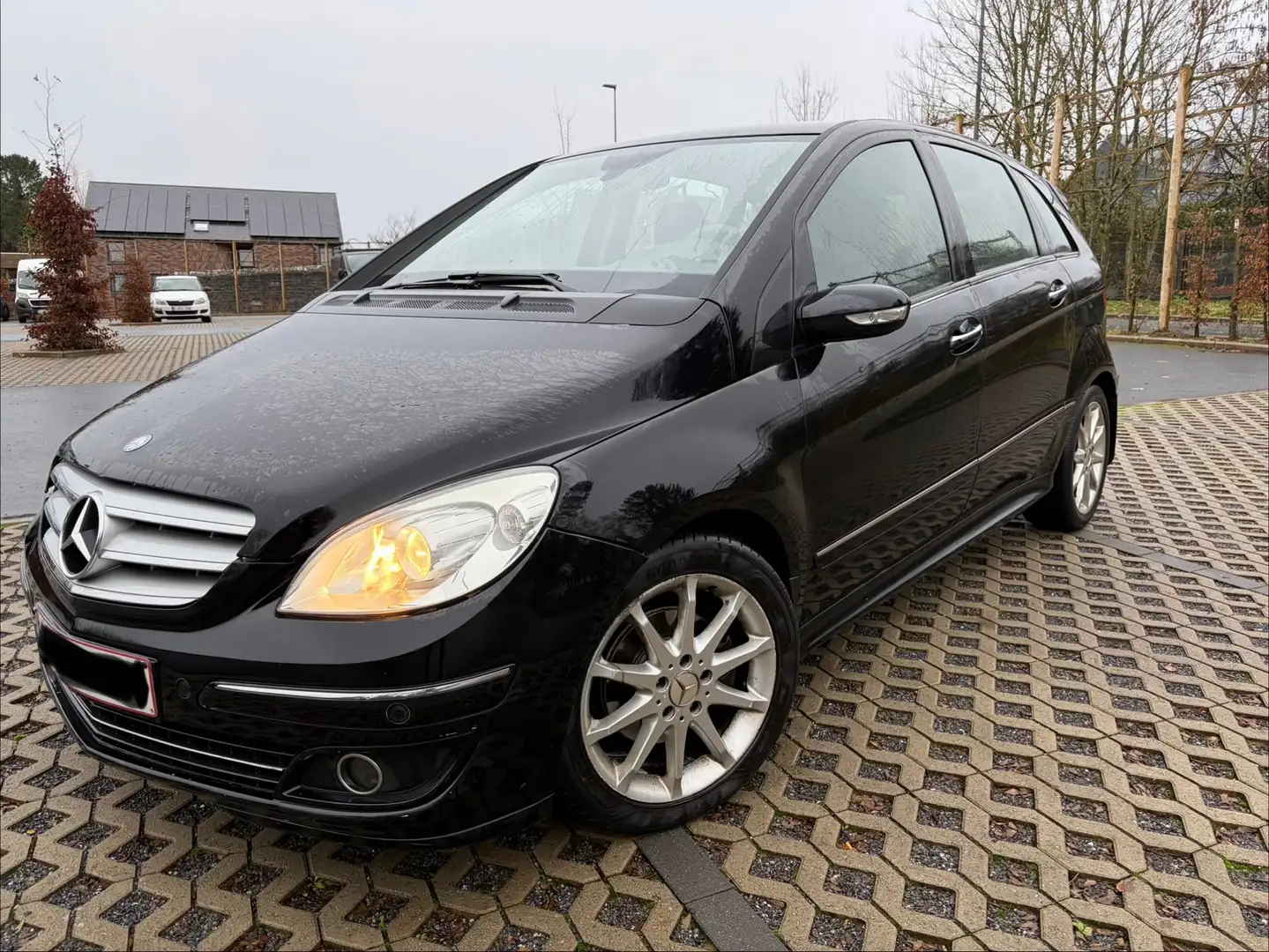 Mercedes-Benz B 180 Mercedes classe B prête à été immatric Zwart - 1