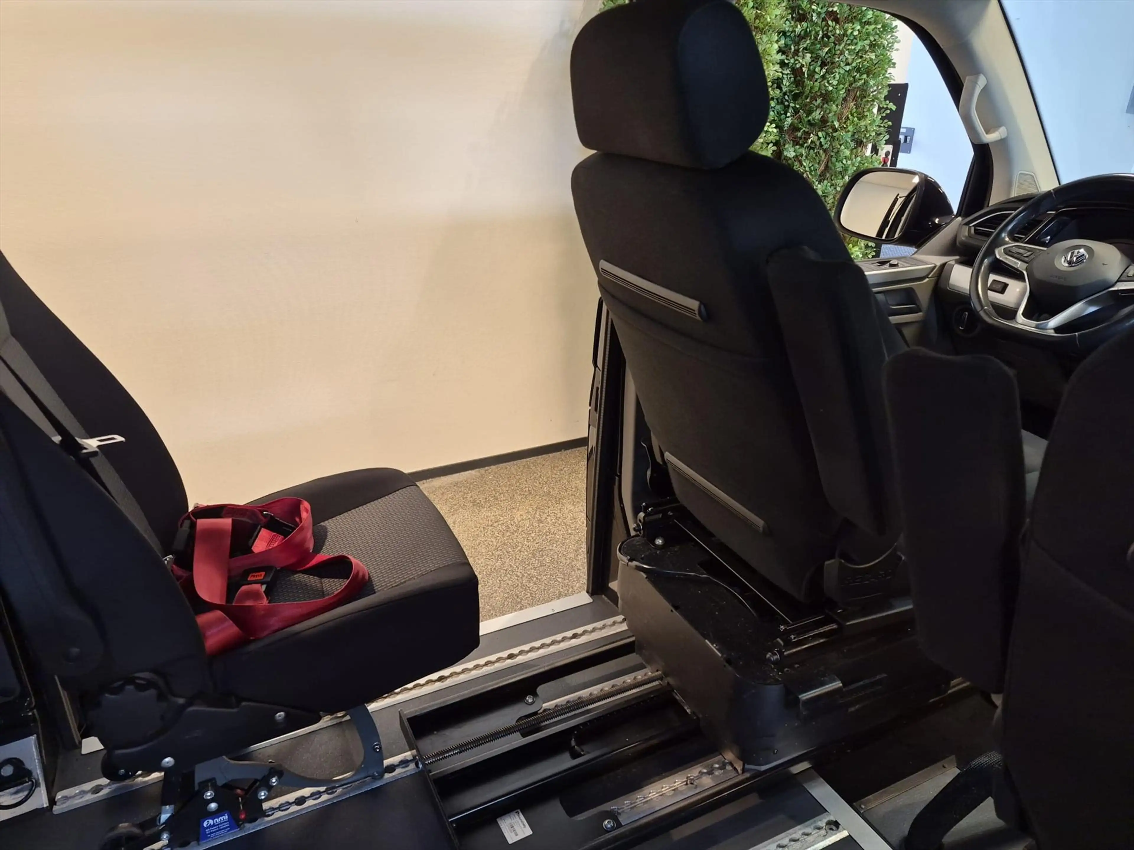 Volkswagen Transporter L2H1 Rolstoelbus Automaat - 2x zijschuifdeur — photo 5