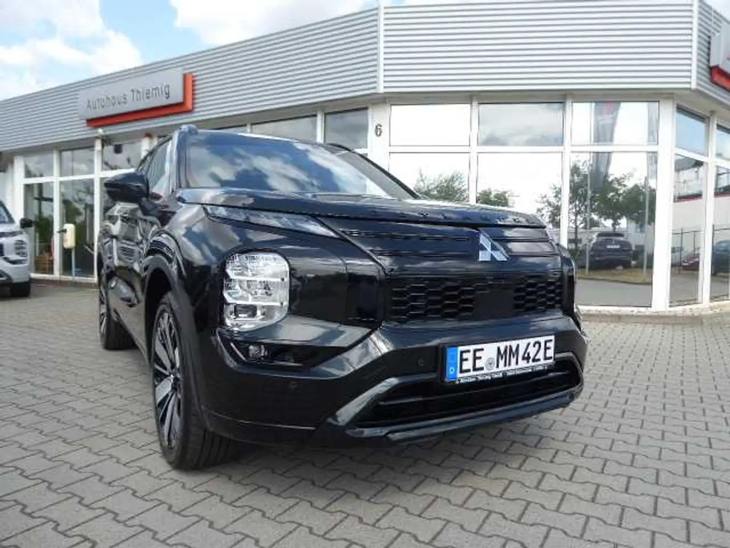 Mitsubishi Outlander 2.4L PHEV TOP Luxury-Paket Чёрный - 1