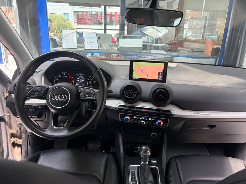 Audi Q2 Q2 1.6 TDi *CUIR * GPS * PDC * JANTES * — photo 11