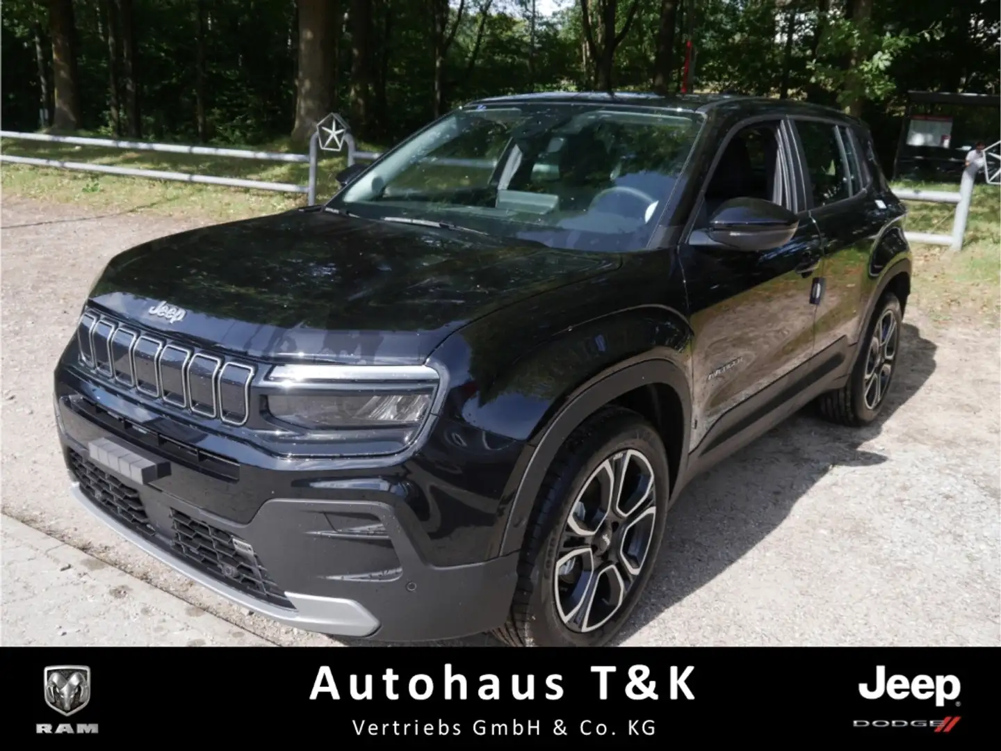 Jeep Avenger ALTITUDE Assistenzpaket 18 Zoll 1.2 GSE Schwarz - 1
