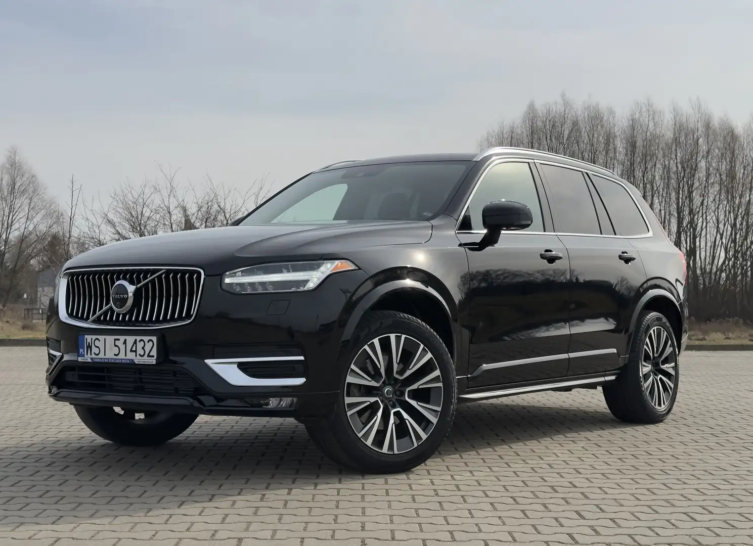 Volvo XC90 T6 AWD Geartronic Momentum Schwarz - 1