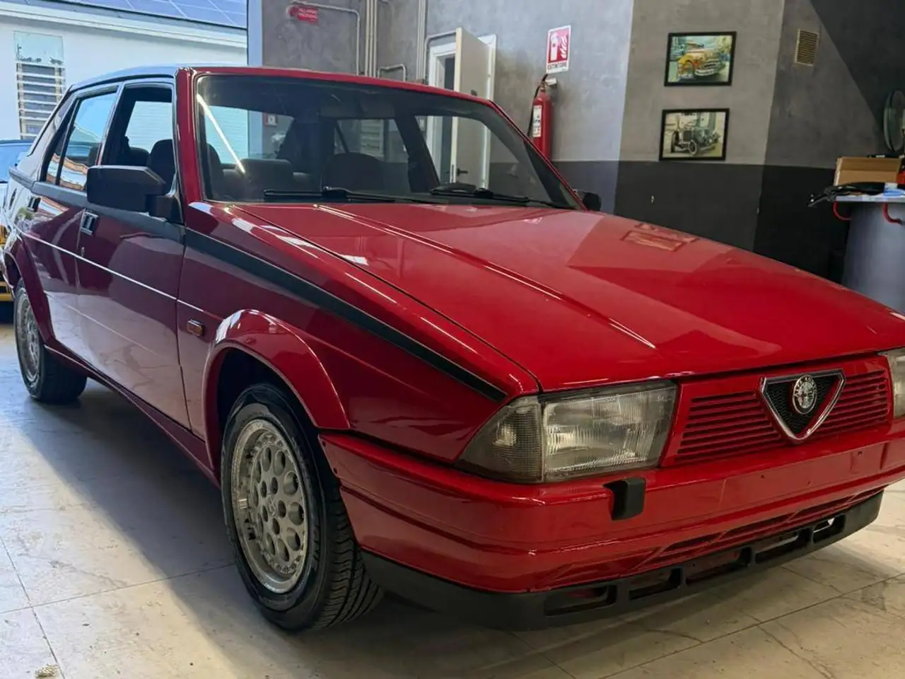 Alfa Romeo 75 1.8t America, foto 1