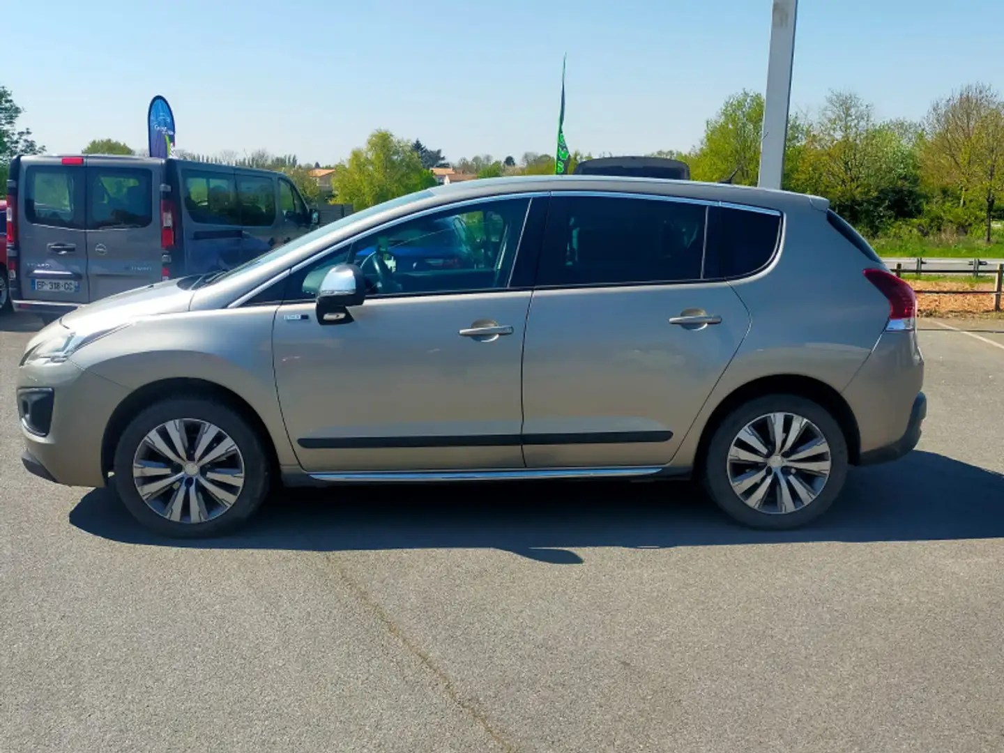 Peugeot 3008 1.6 HDI115 FAP STYLE II - 2