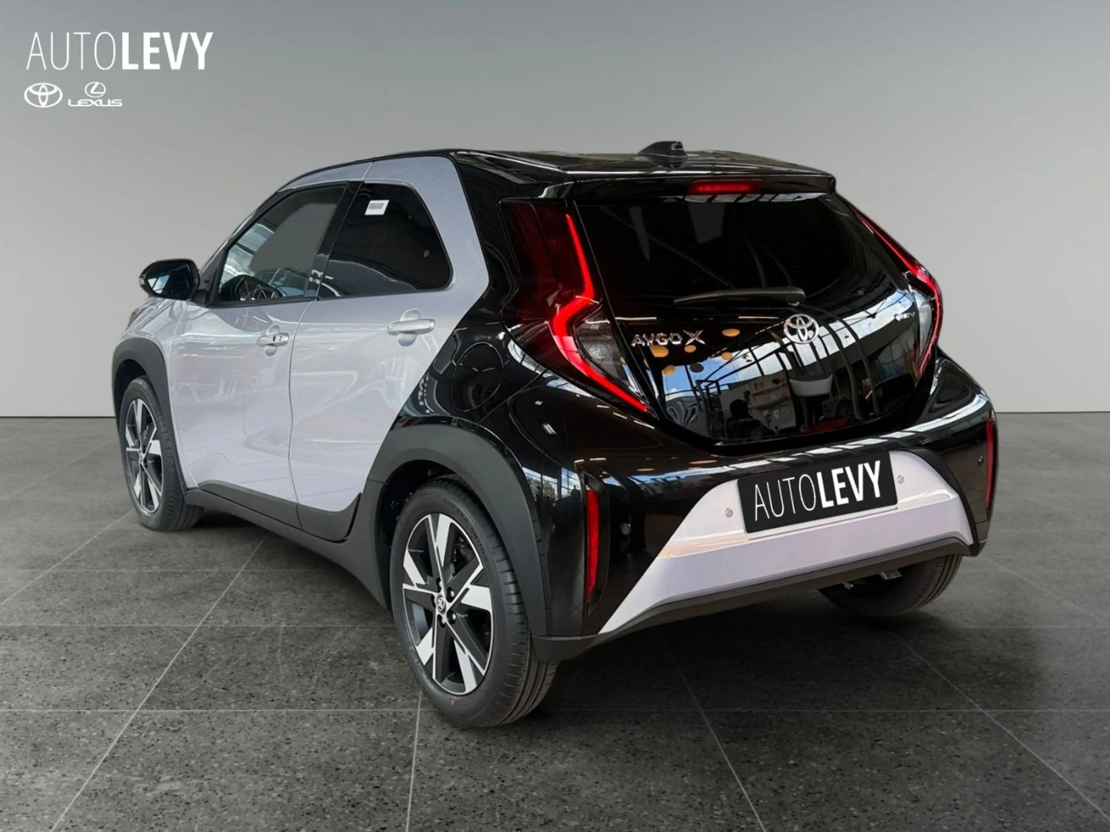 Toyota Aygo X Teamplayer Hybrid+Sitz-Hz +Nur mit Inzahlung! — photo 4