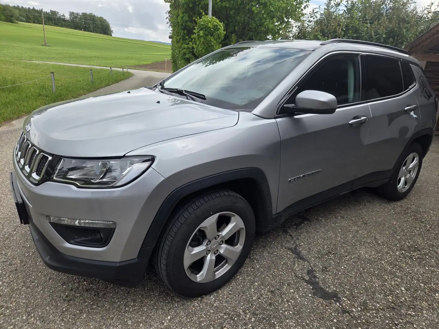 Jeep Compass Compass 2,0 MultiJet AWD 9AT 140 Longitude Aut. Longitude Grau - 1