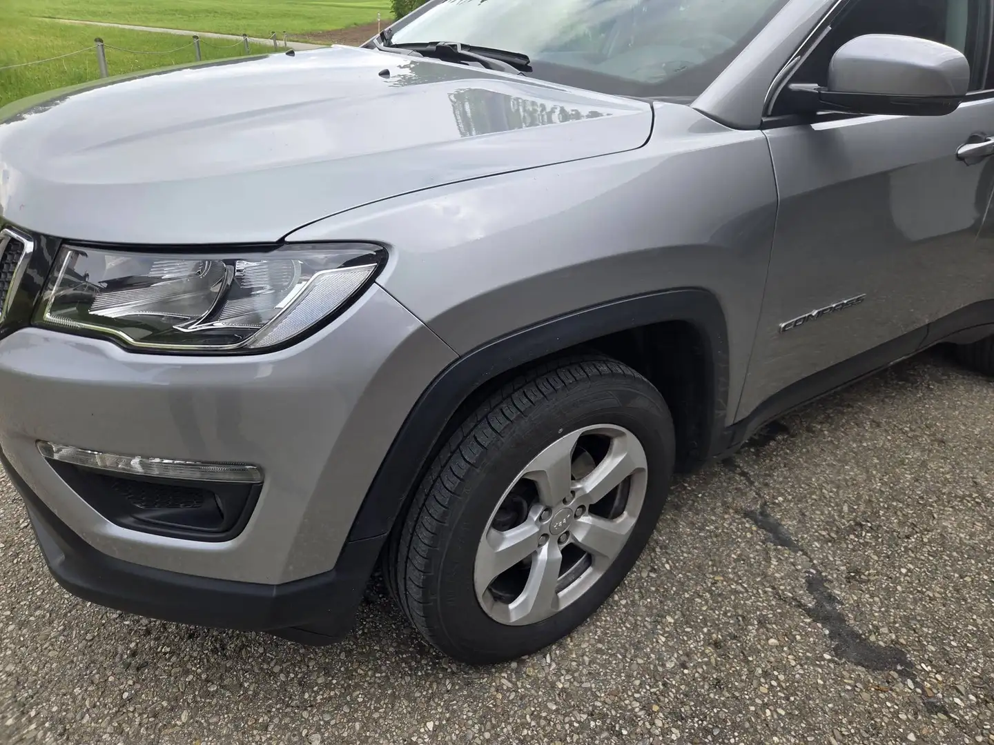 Jeep Compass Compass 2,0 MultiJet AWD 9AT 140 Longitude Aut. Longitude Grau - 2