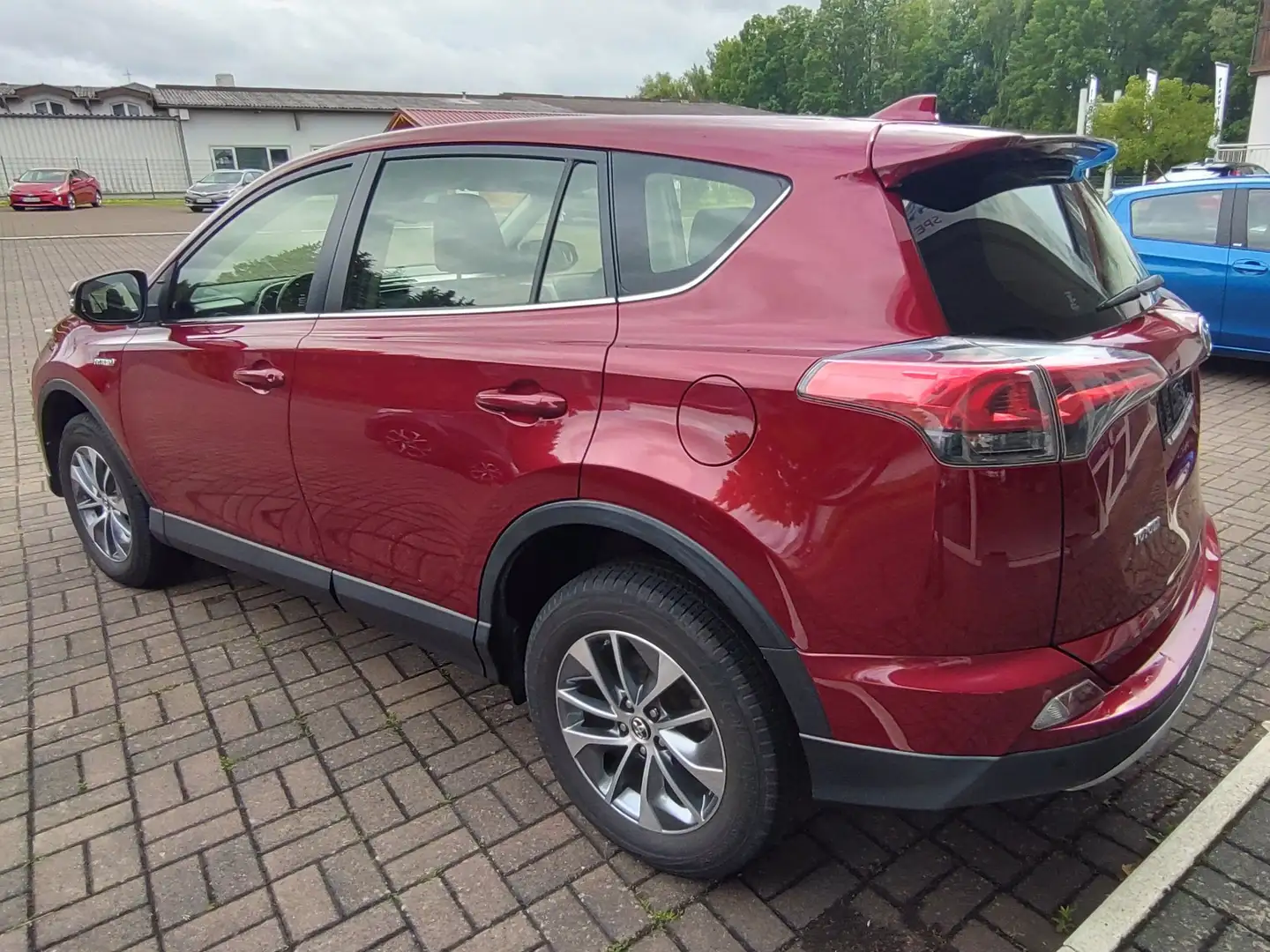 Toyota RAV 4 2.5 4x2 Hybrid Comfort crvena - 2