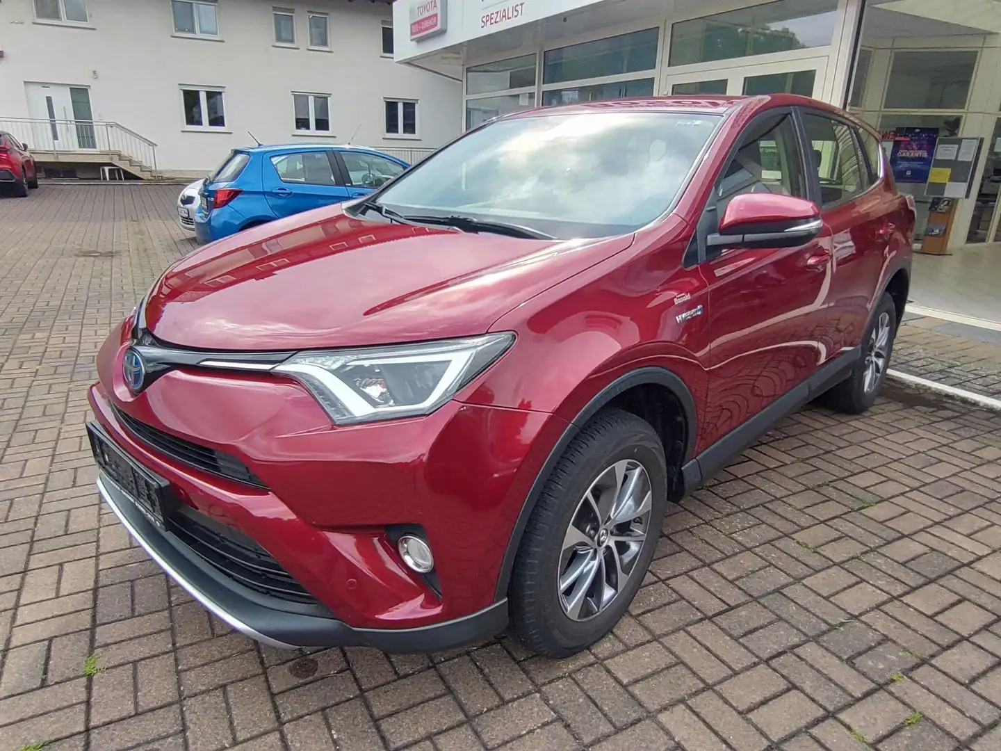 Toyota RAV 4 2.5 4x2 Hybrid Comfort crvena - 1