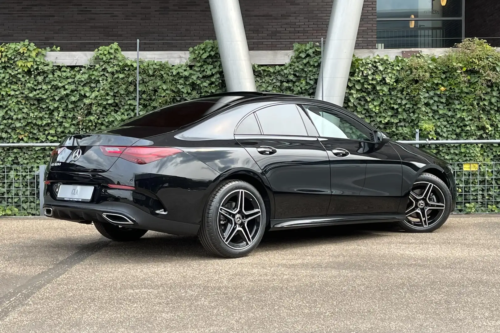 Mercedes-Benz CLA 180 CLA Coupé Automaat Star Edition AMG Limited | Nigh Zwart - 2