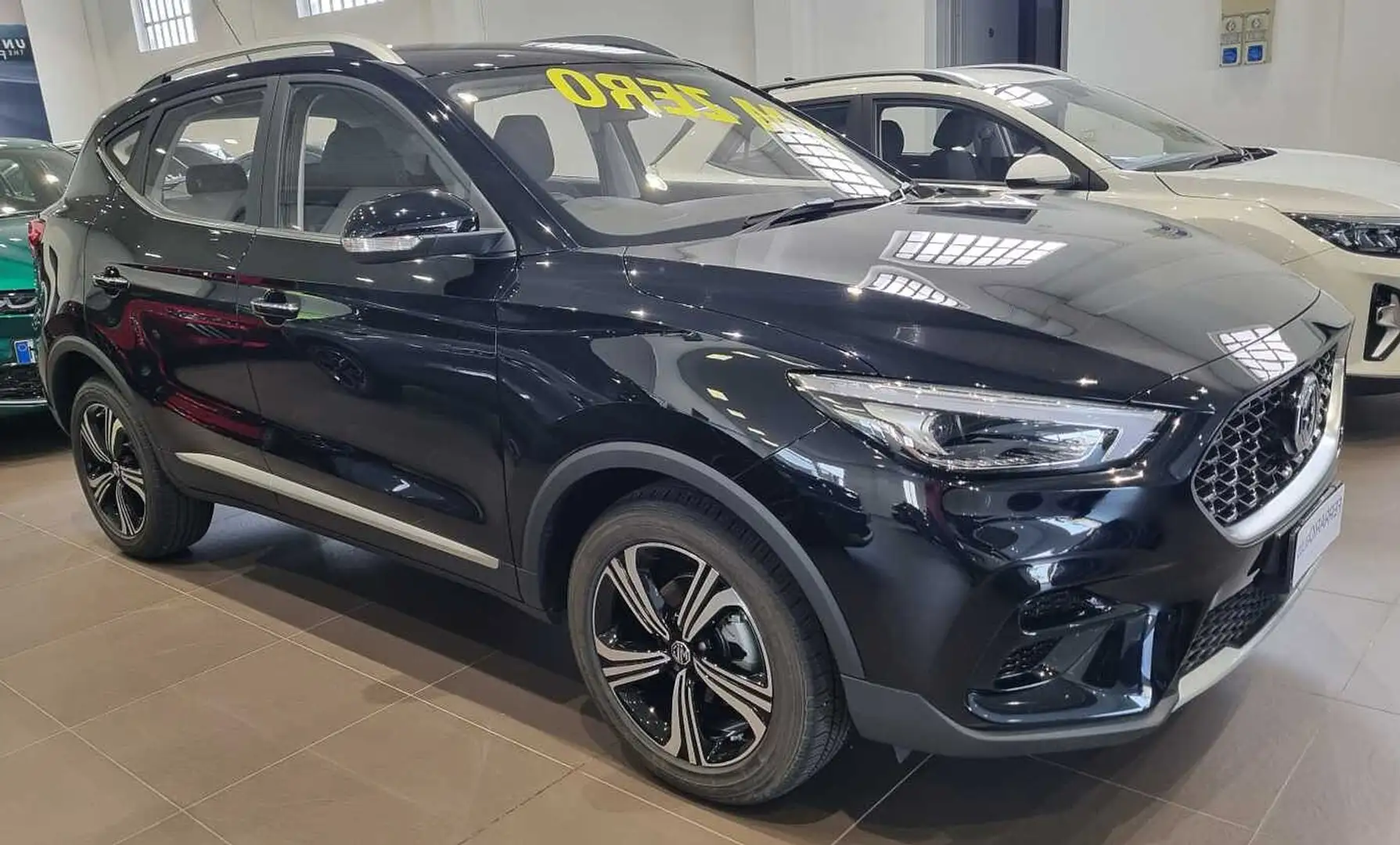 MG ZS (2021-) Classic 1.5 VTi-tech Comfort - KM0 - Zwart - 2