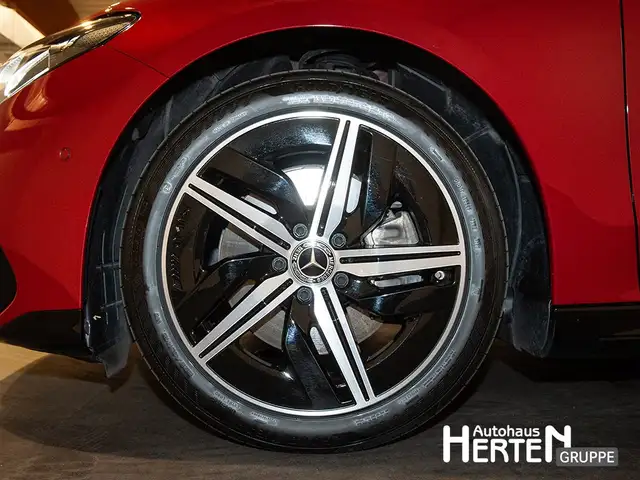 Mercedes-Benz CLA view 5