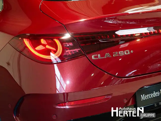 Mercedes-Benz CLA view 14
