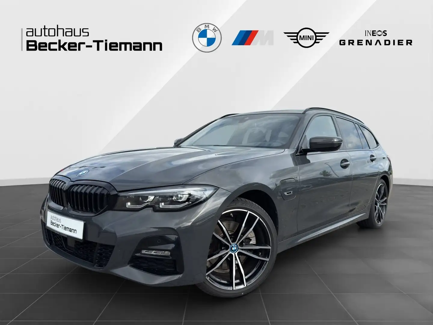 BMW 320 e xDrive Touring M Sport/LivePro/AHK/Driving/ACC/P Grau - 1