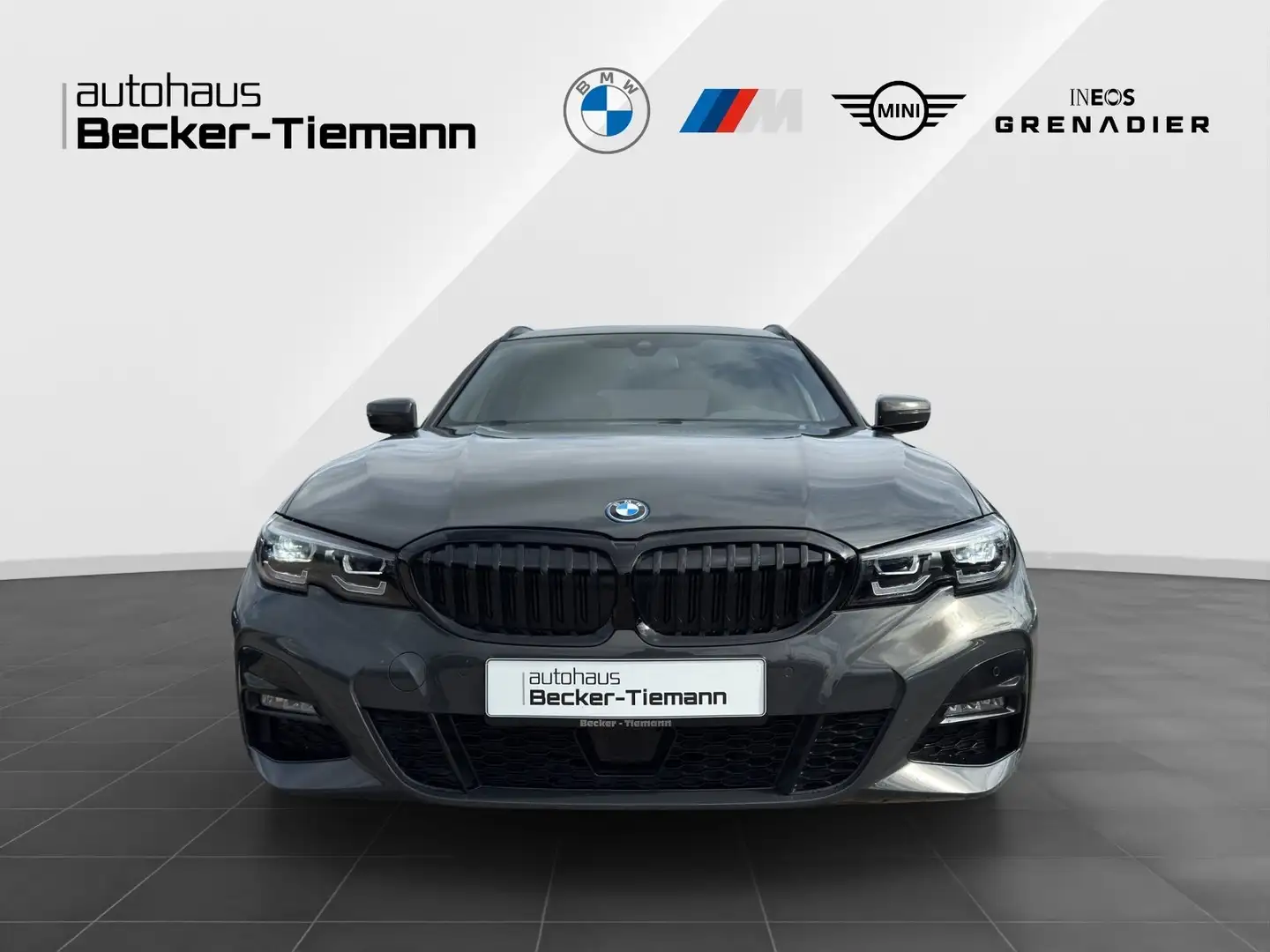 BMW 320 e xDrive Touring M Sport/LivePro/AHK/Driving/ACC/P Grau - 2