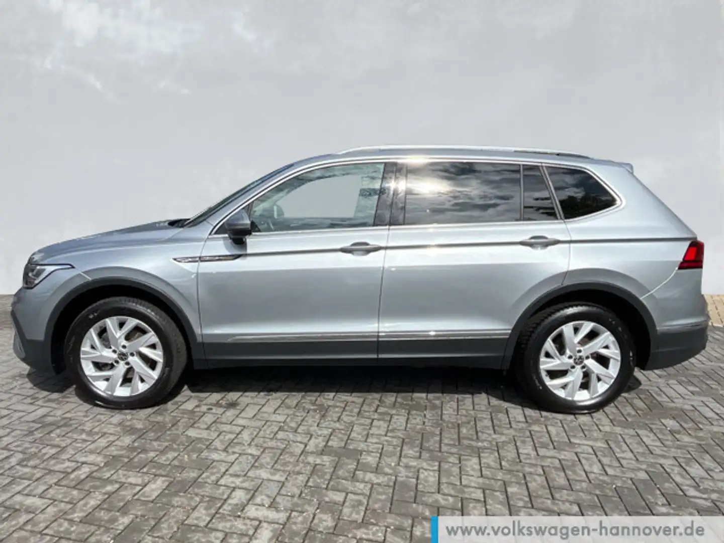 Volkswagen Tiguan Allspace 2.0 TDI DSG Life Navi AHK LED Di Plateado - 2