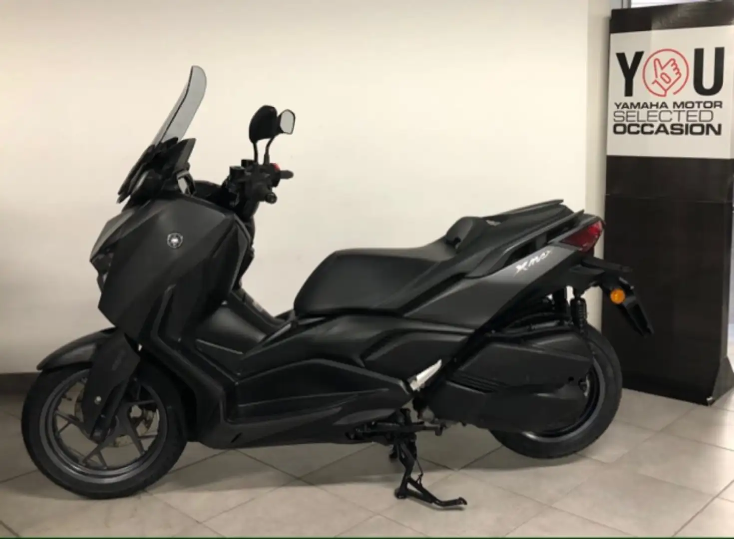 Yamaha X-Max 300 Scooter Grigio - 2
