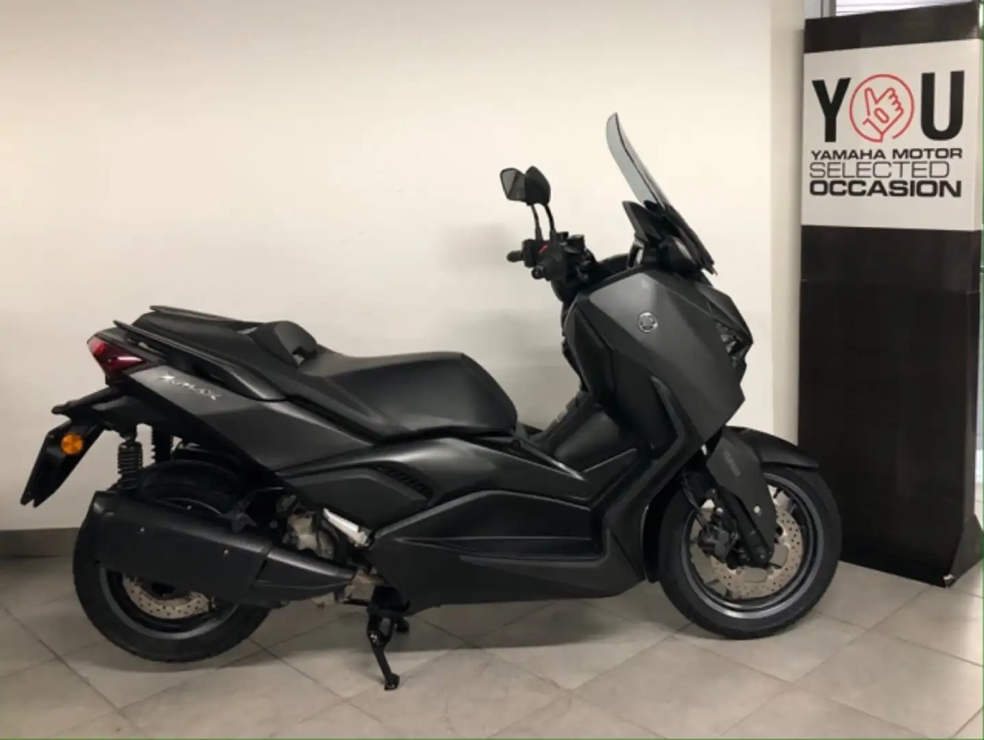 Yamaha X-Max 300 Scooter Grigio - 1
