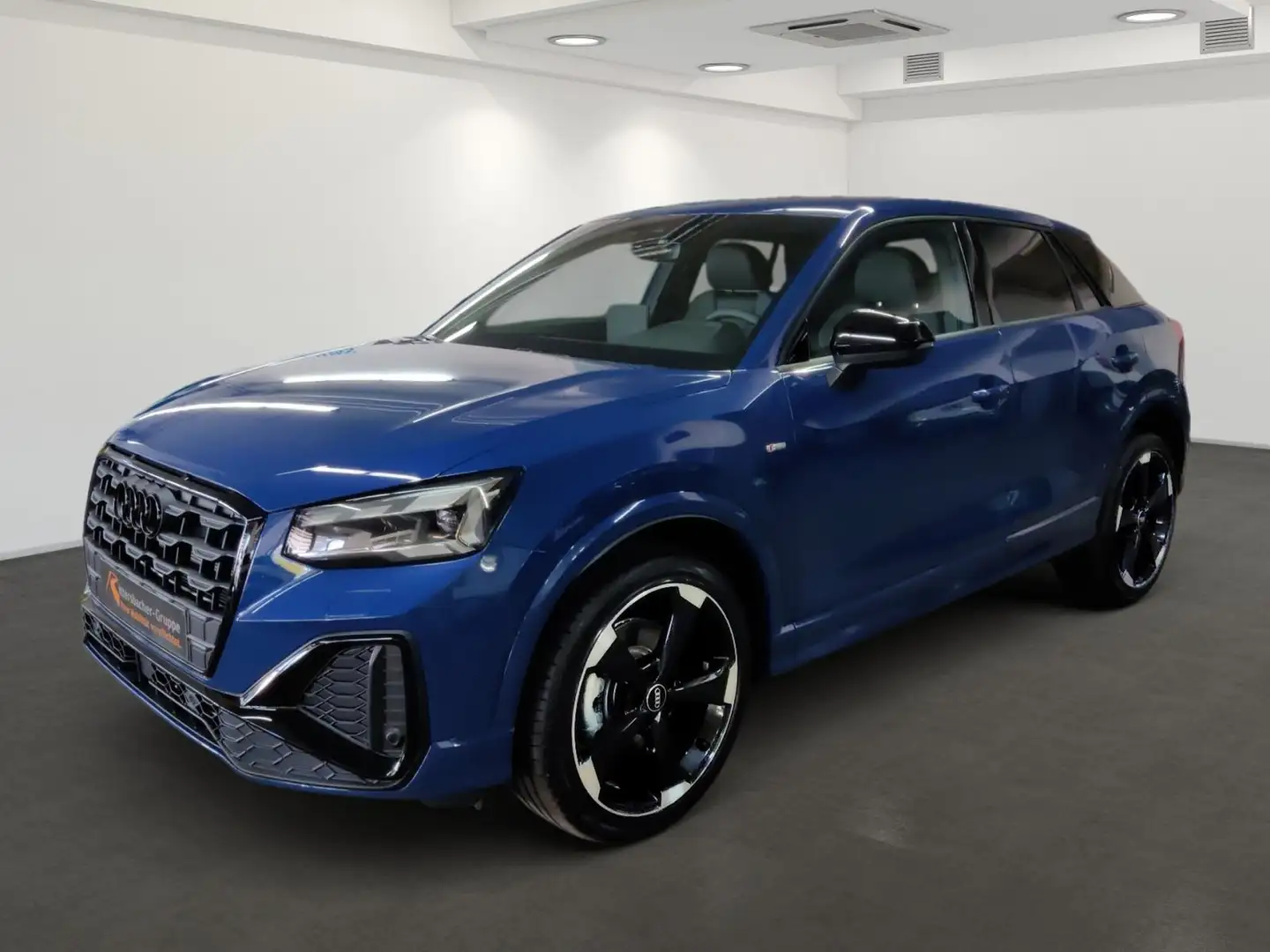Audi Q2 S line 35 TFSI 110(150) kW(PS) S tronic Blau - 2