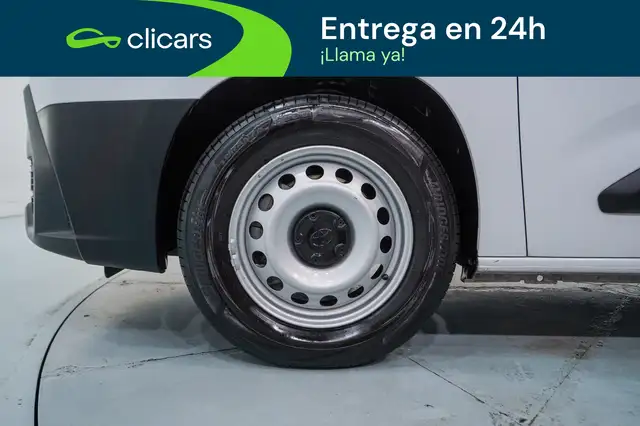 Toyota Proace City view 11