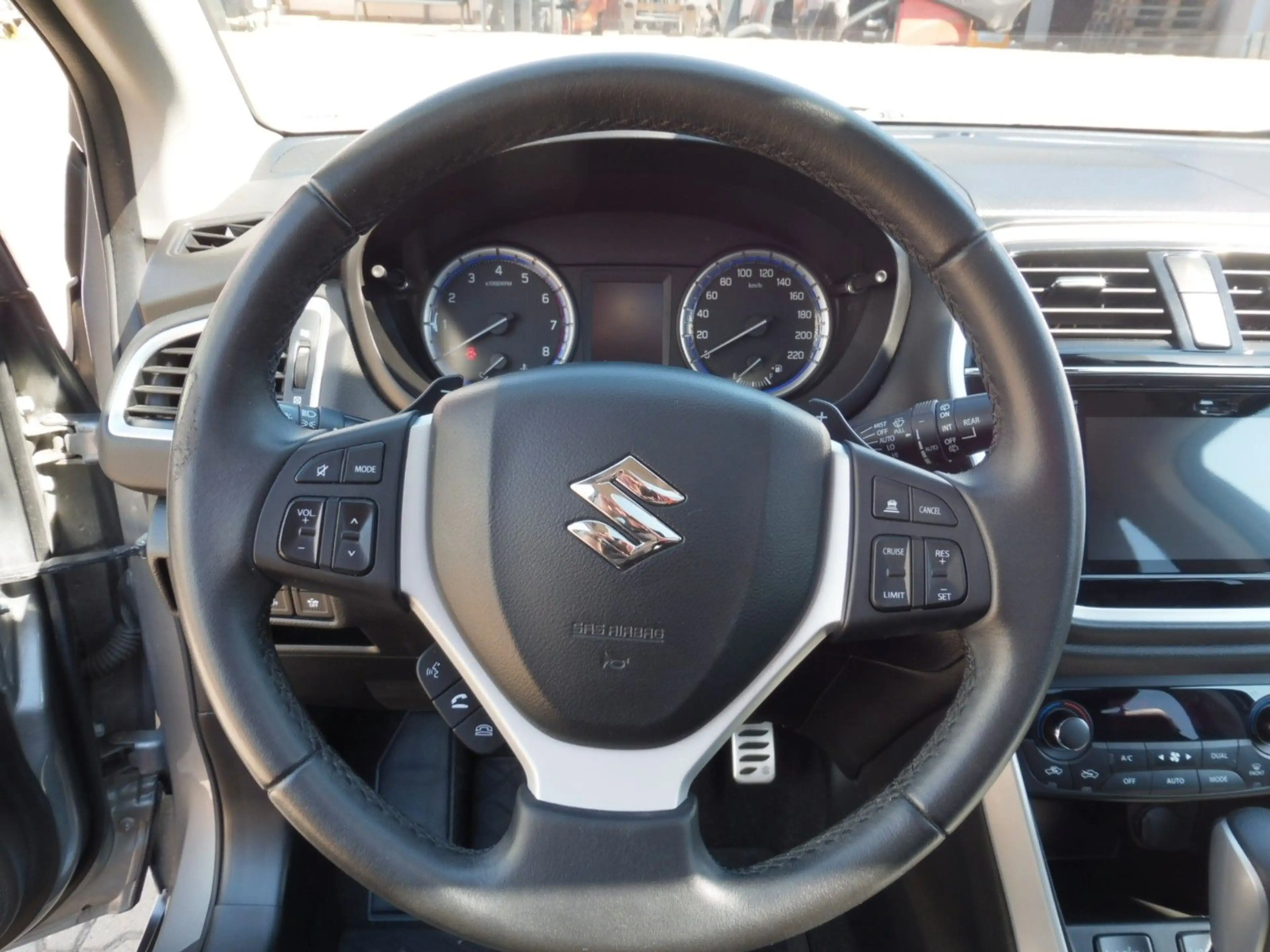 Suzuki SX4 S-Cross Comfort+ 4x4 — photo 14