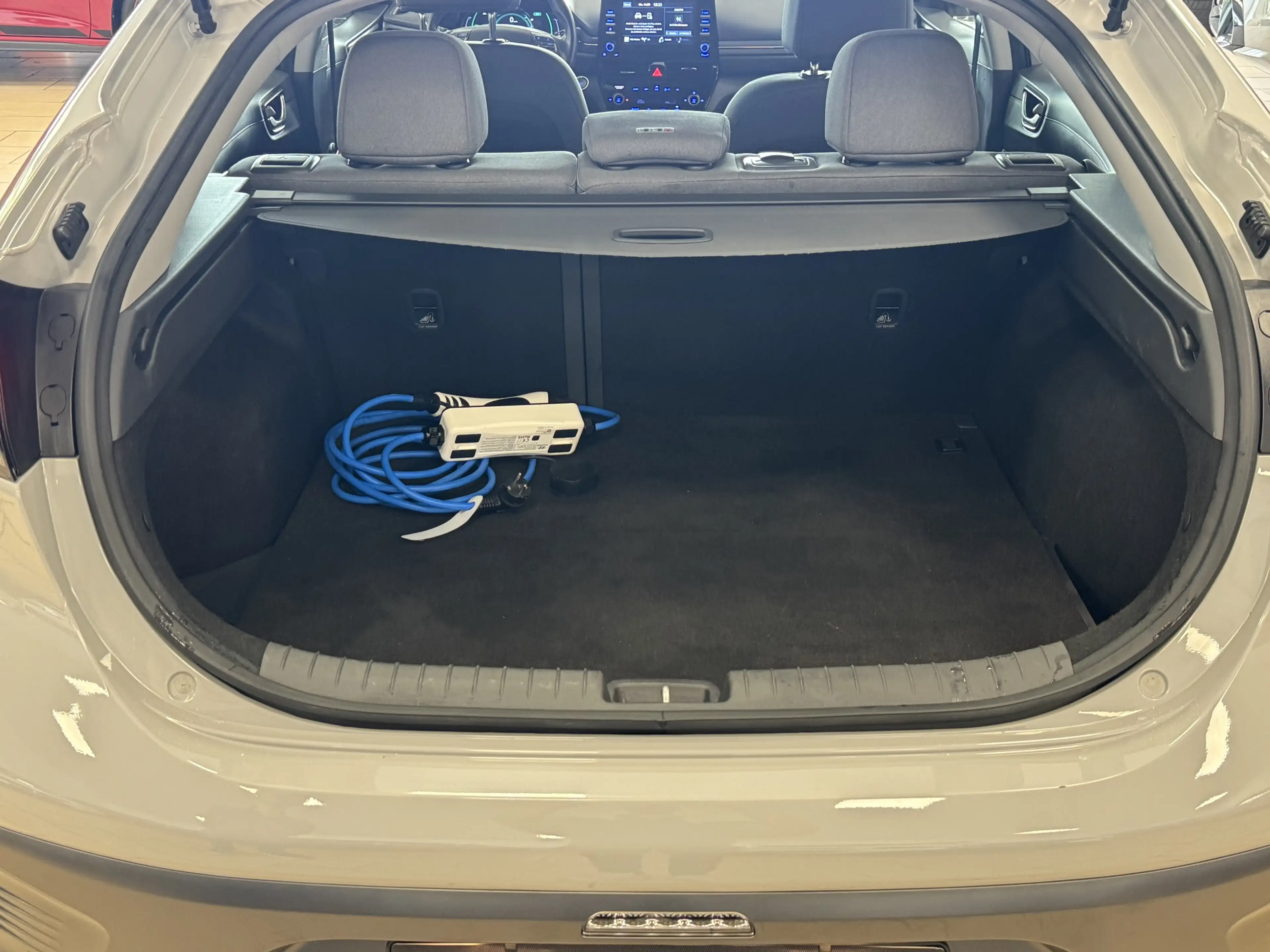Hyundai IONIQ R-Cam*CarPlay*Wi-Fi*ACC*Spurhalte*DAW* — photo 7