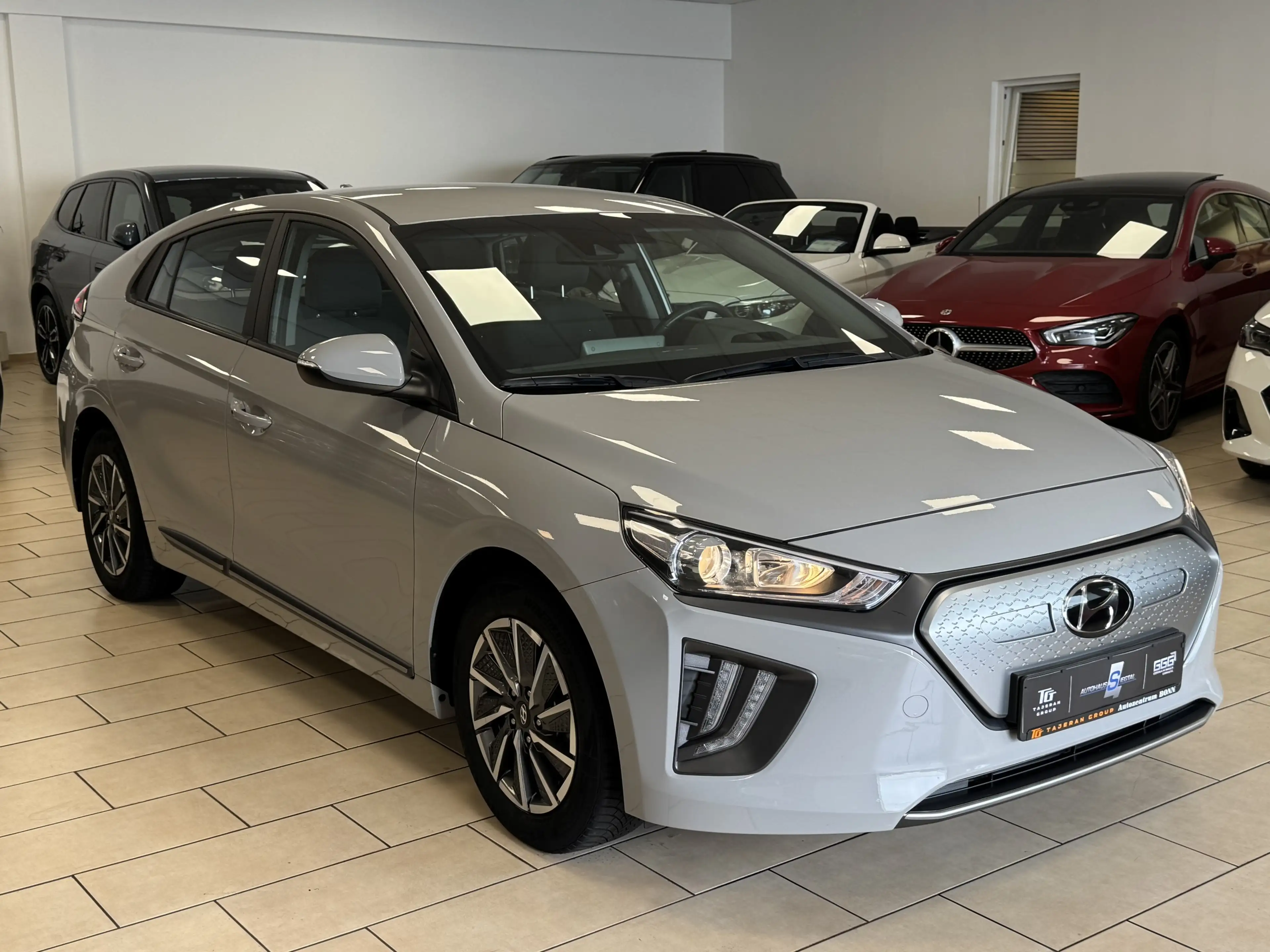 Hyundai IONIQ R-Cam*CarPlay*Wi-Fi*ACC*Spurhalte*DAW* — photo 3