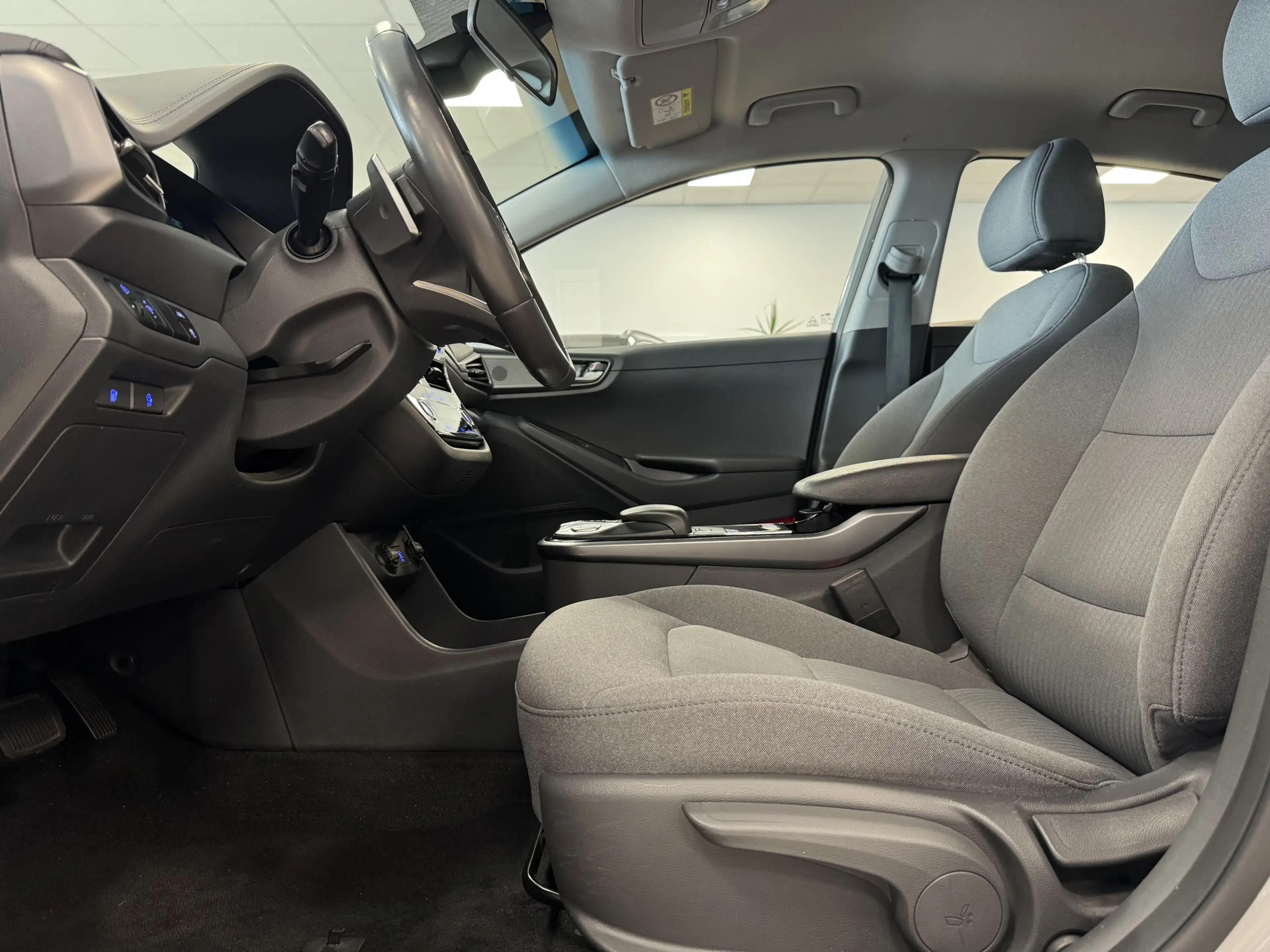 Hyundai IONIQ R-Cam*CarPlay*Wi-Fi*ACC*Spurhalte*DAW* — photo 13