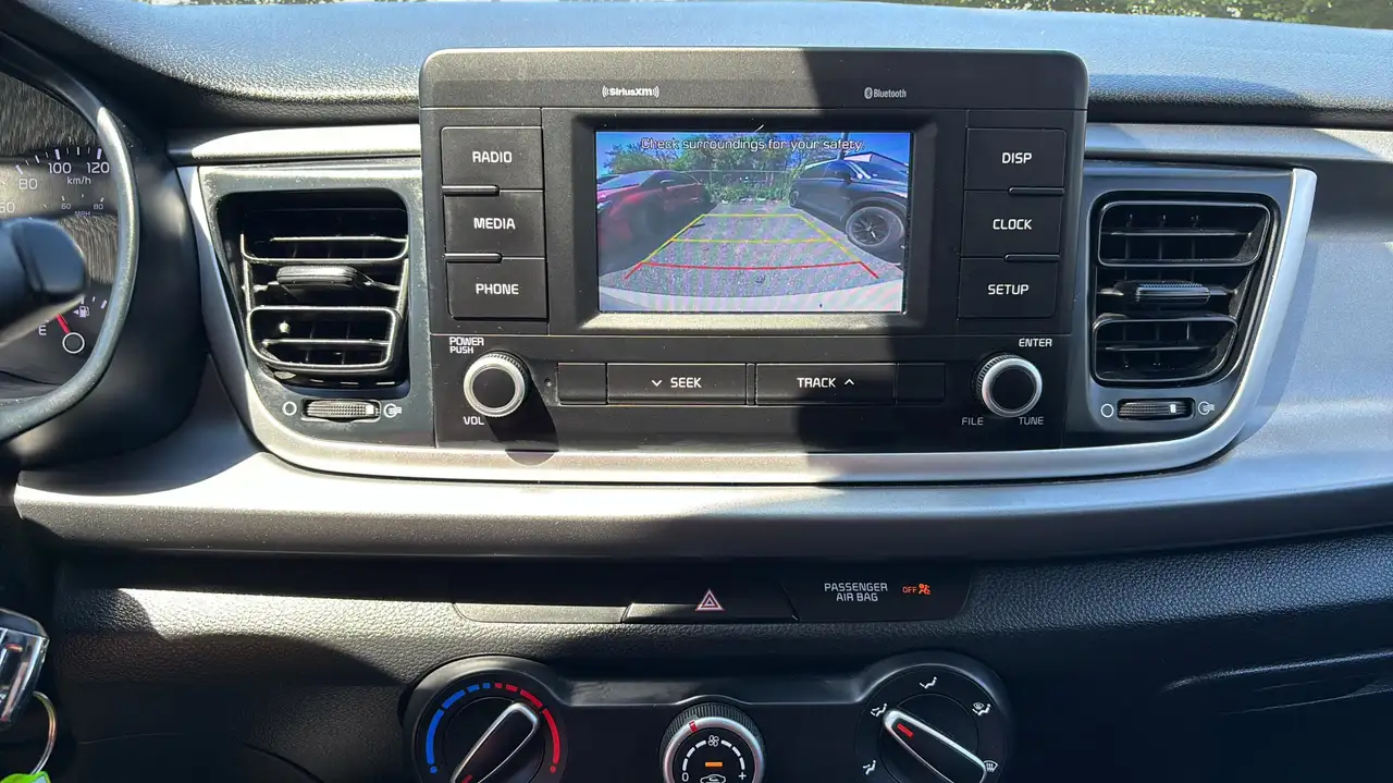 Kia Rio снимка Kia Rio