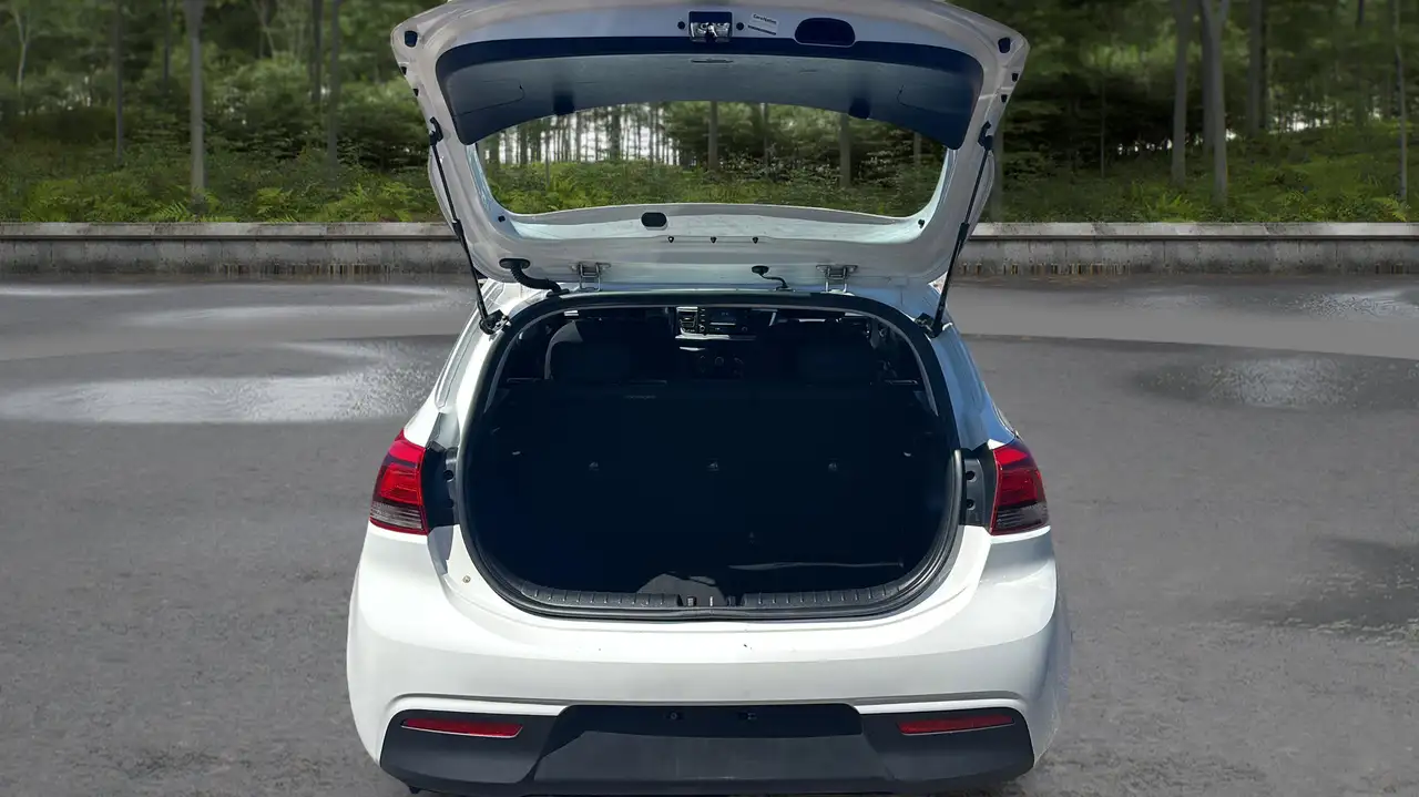 Kia Rio снимка Kia Rio