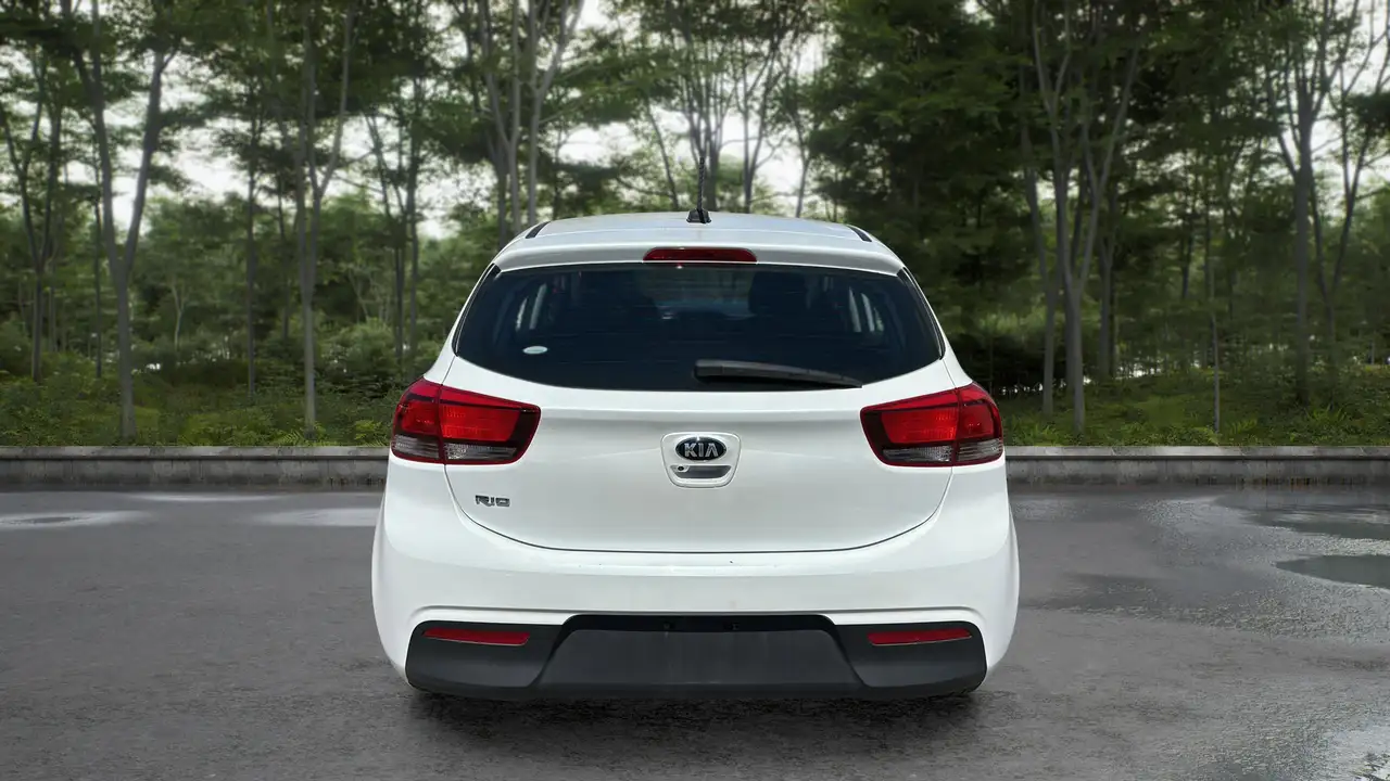 Kia Rio снимка Kia Rio