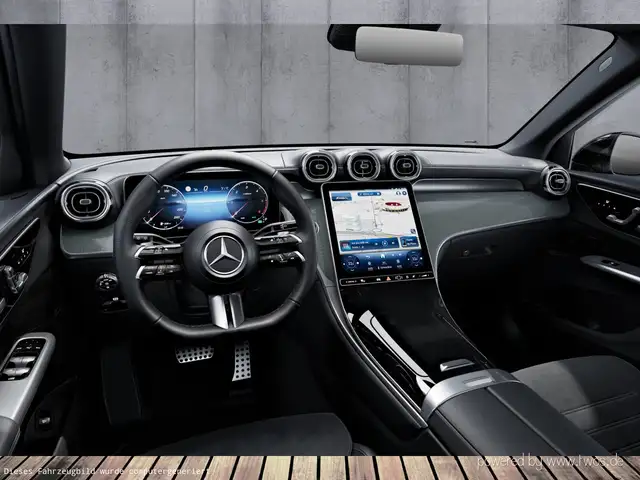 Mercedes-Benz GLC view 5