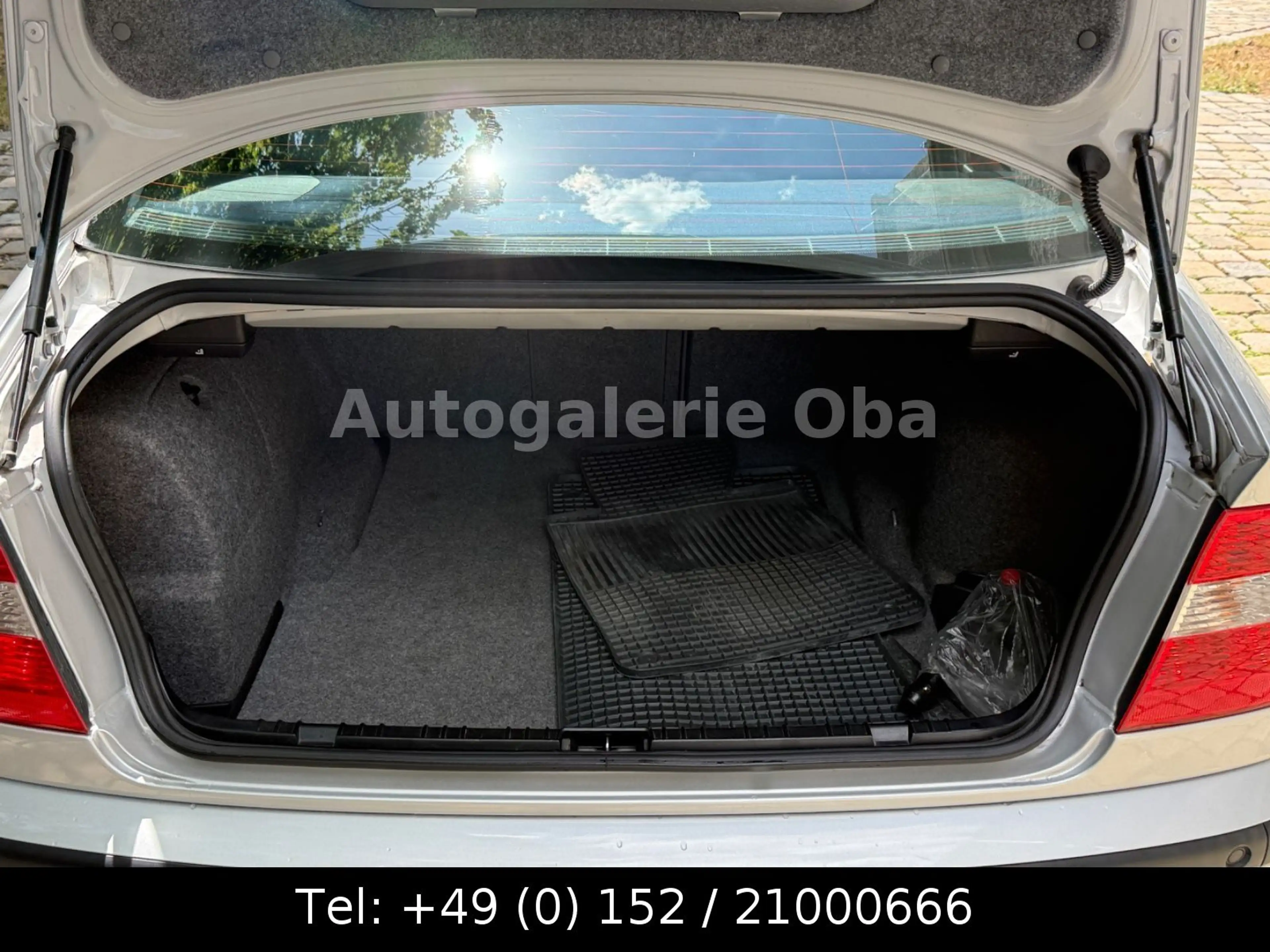 BMW 325 i Lim*AUTOMATIK*NAVI*TEMP*XENON*PDC*KLIMA*TOP — photo 12