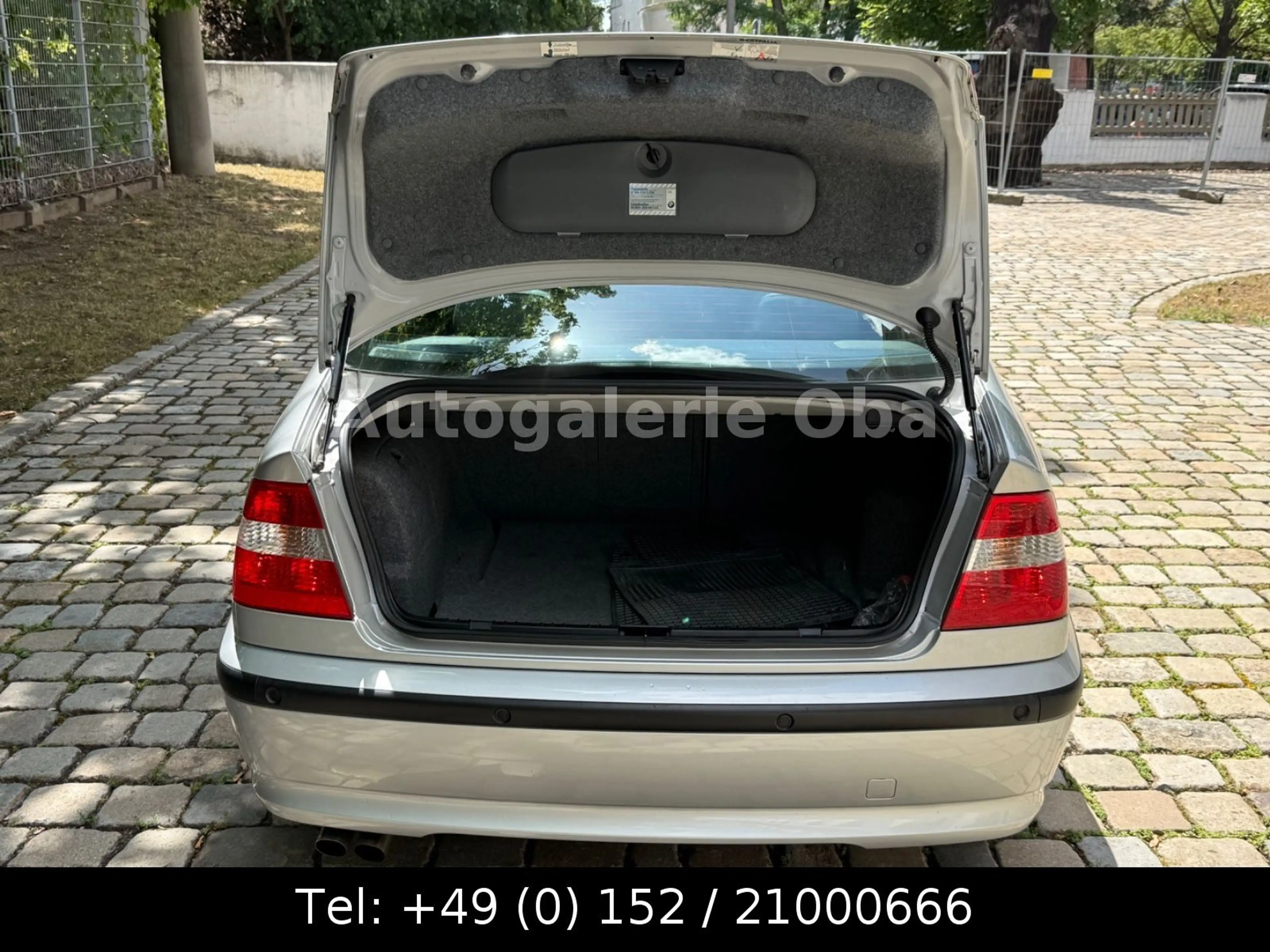 BMW 325 i Lim*AUTOMATIK*NAVI*TEMP*XENON*PDC*KLIMA*TOP — photo 11