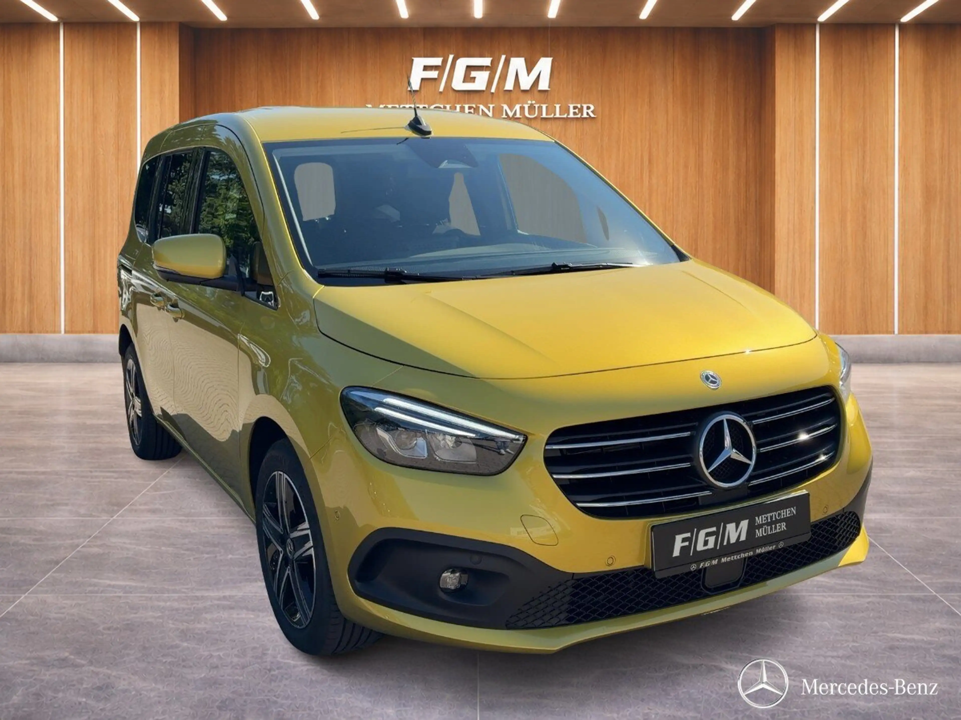 Mercedes-Benz T-Class T 180 d PROGRESSIVE EDITION LED+NAVI+KEYGO+R-KAM — photo 4