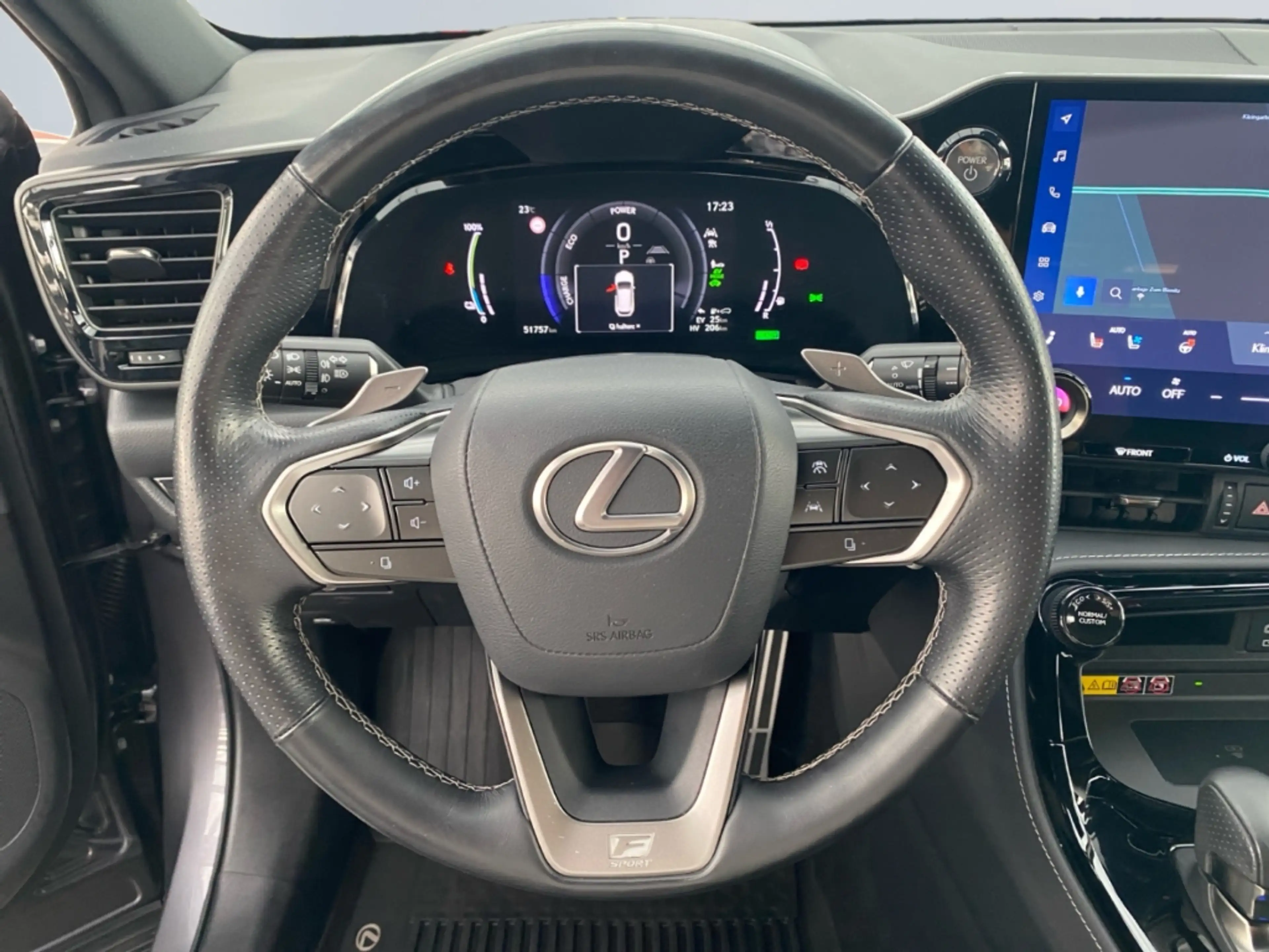 Lexus NX 450h+ 2,5L PLUG-IN, CVT LUXURY *LED*Klima* — photo 13