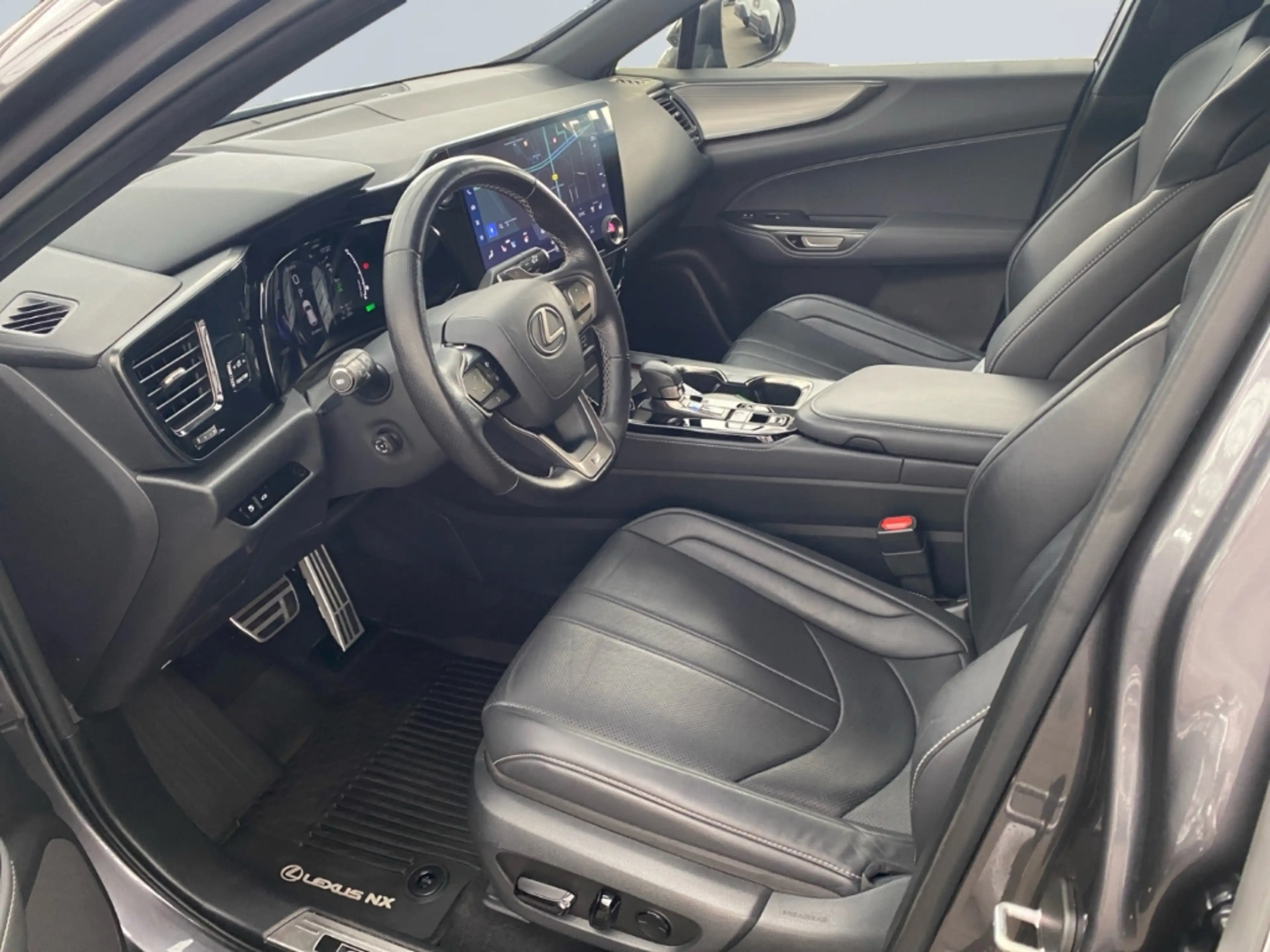 Lexus NX 450h+ 2,5L PLUG-IN, CVT LUXURY *LED*Klima* — photo 9