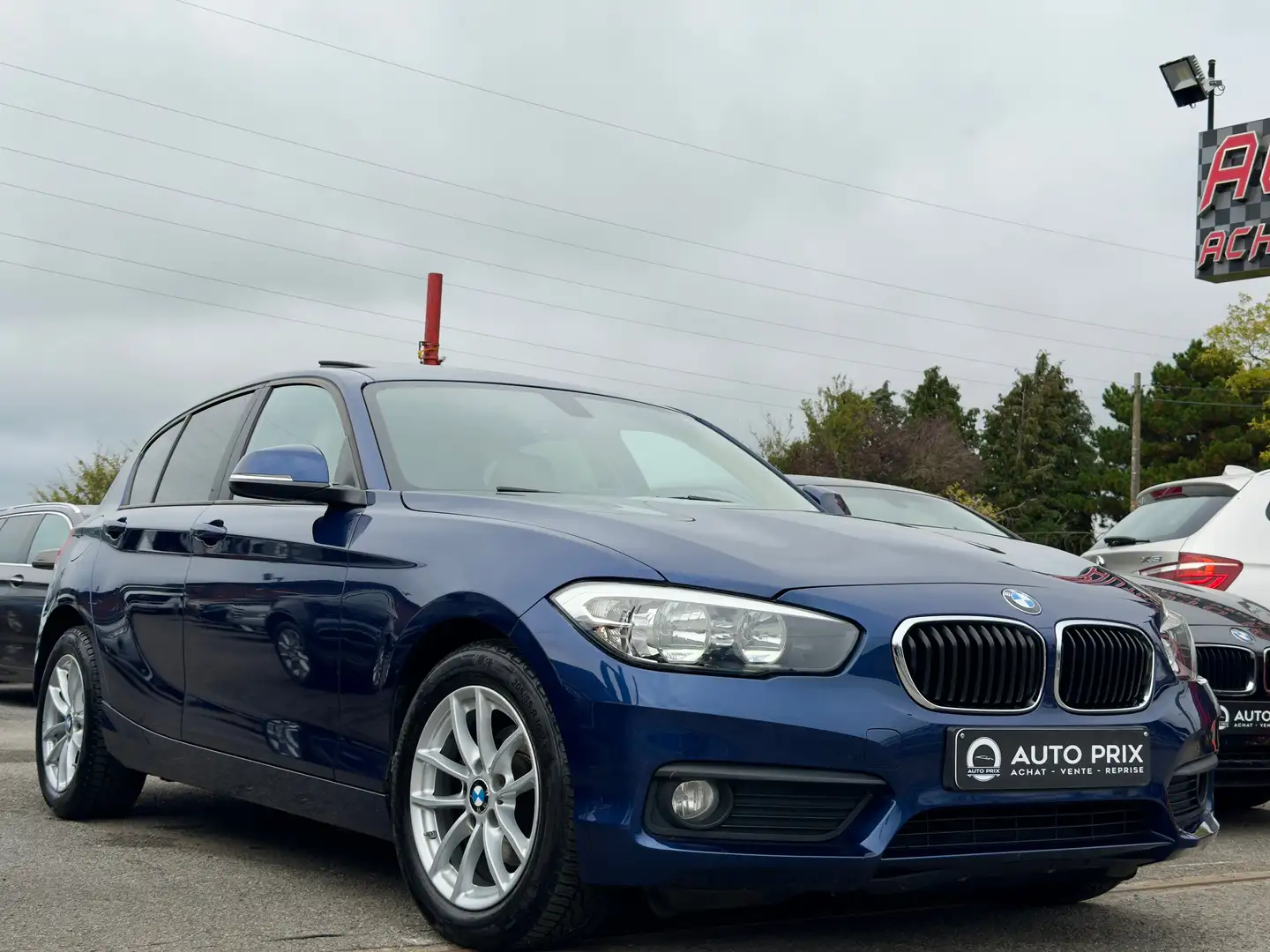 BMW 116 dA Edition Advantage Navi Cuir Cruise PDC Pano Blauw - 2