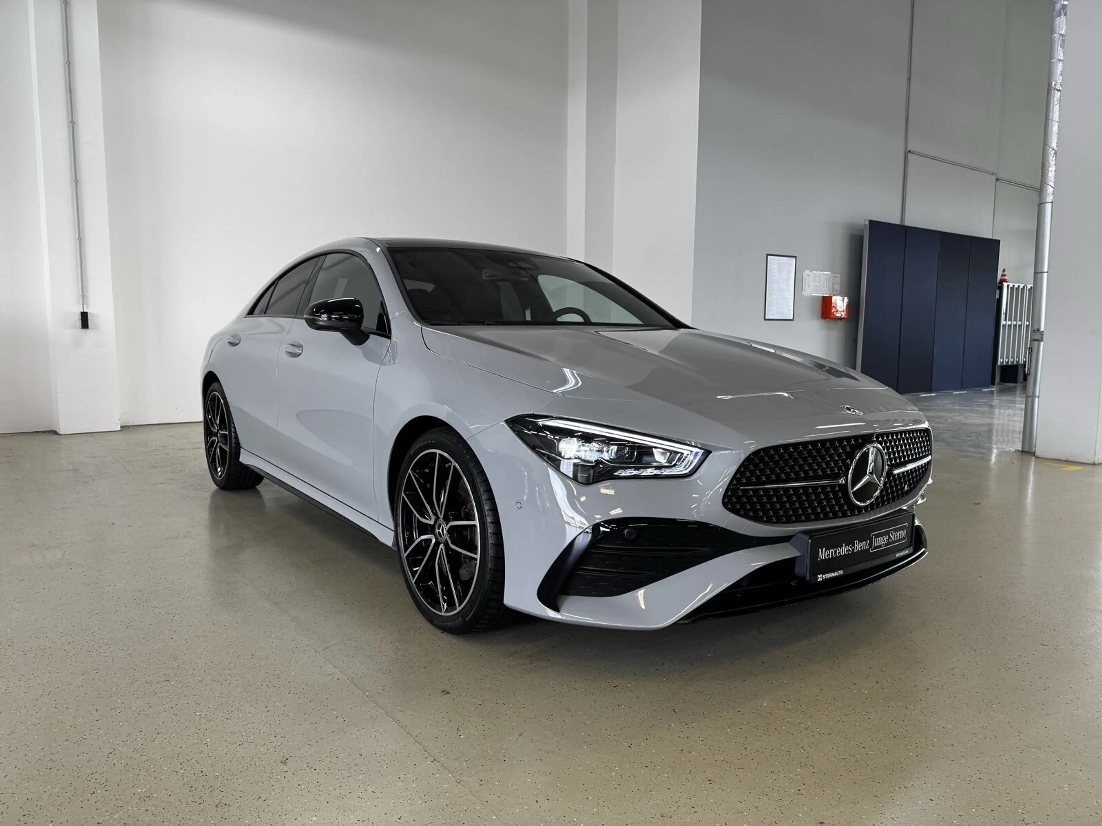 Mercedes-Benz CLA 200 CLA 200 Coupé AMG Pano Distr Multibeam Night 360 — photo 4